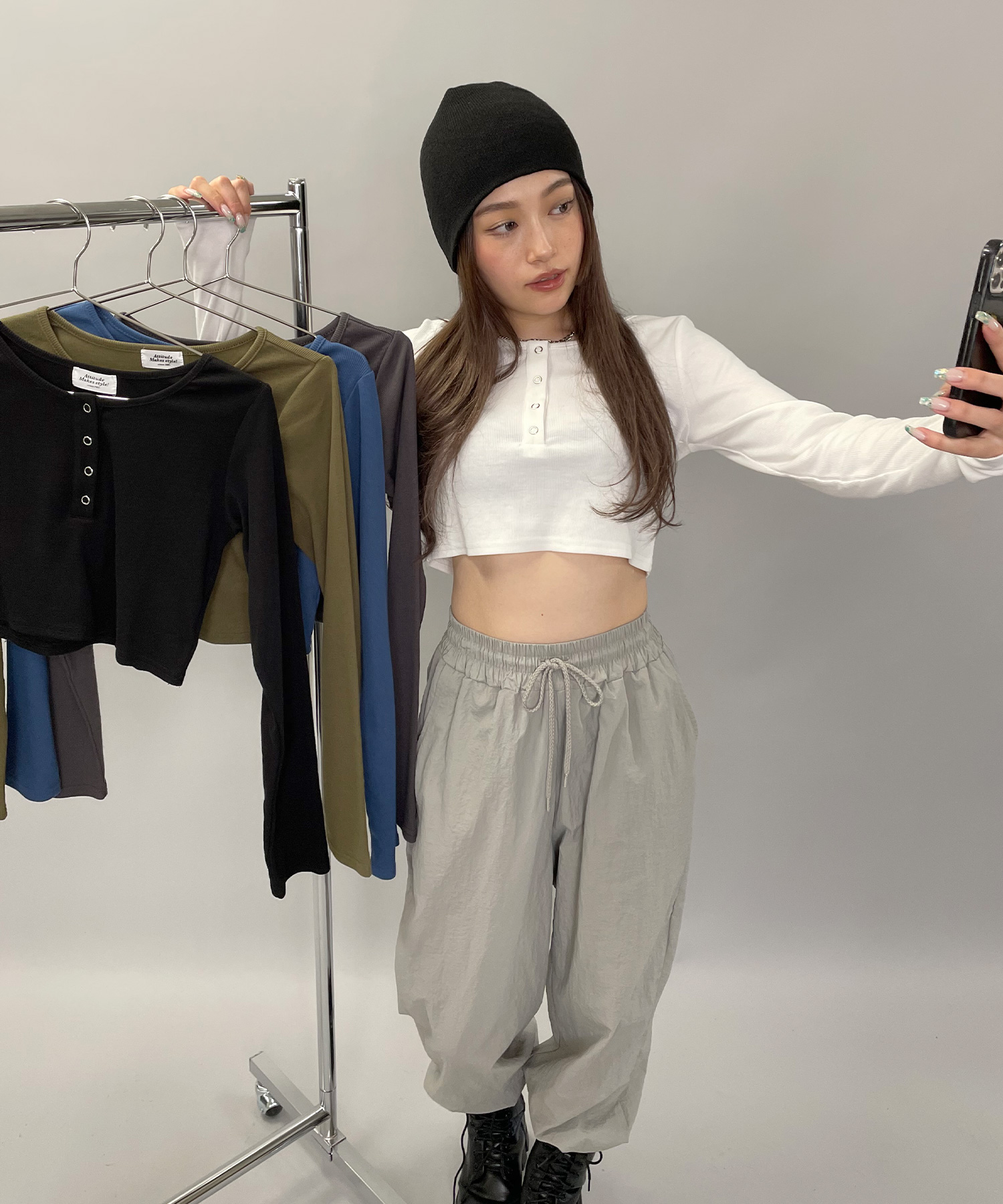 ショート丈トップス