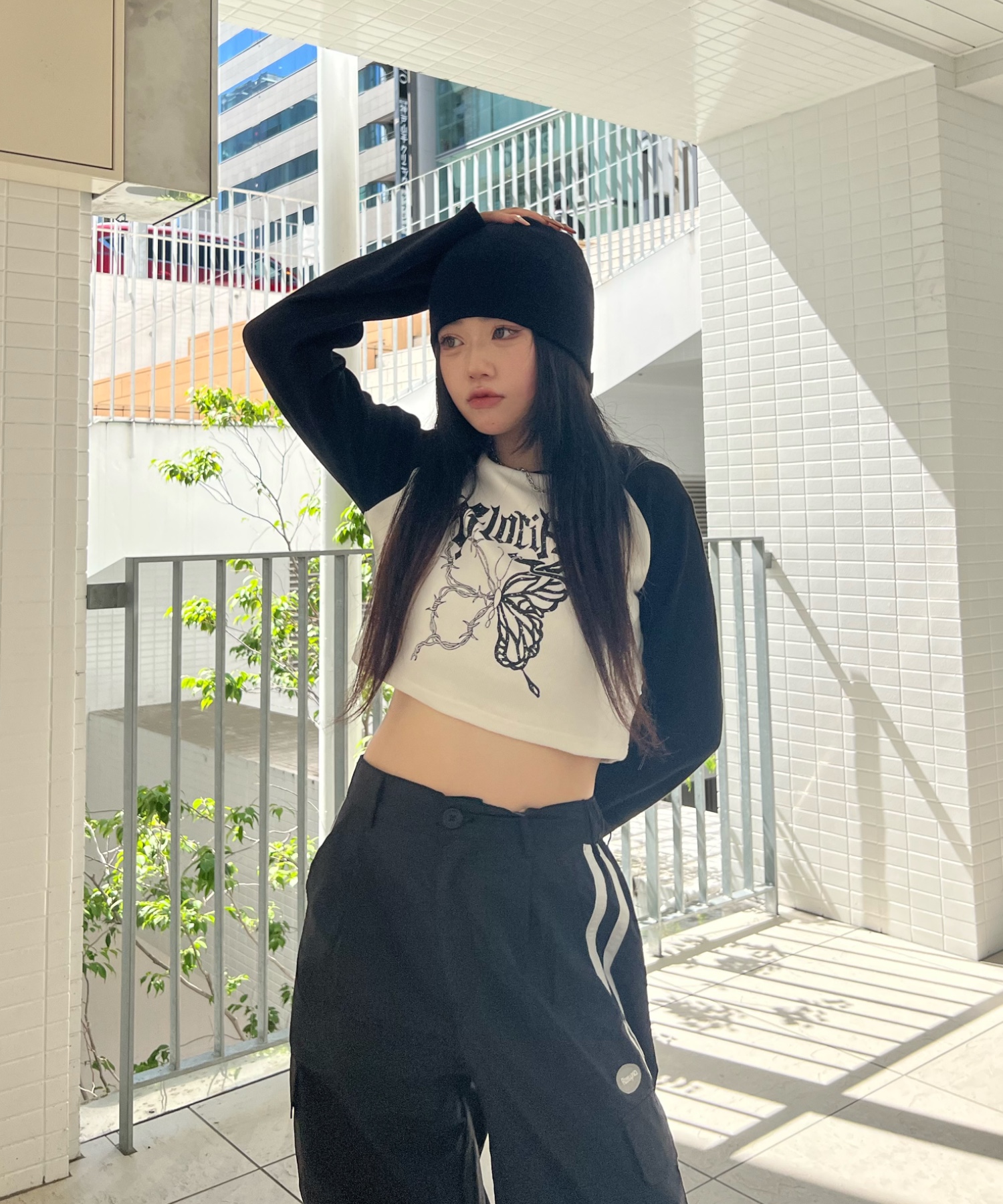 ショート丈トップス