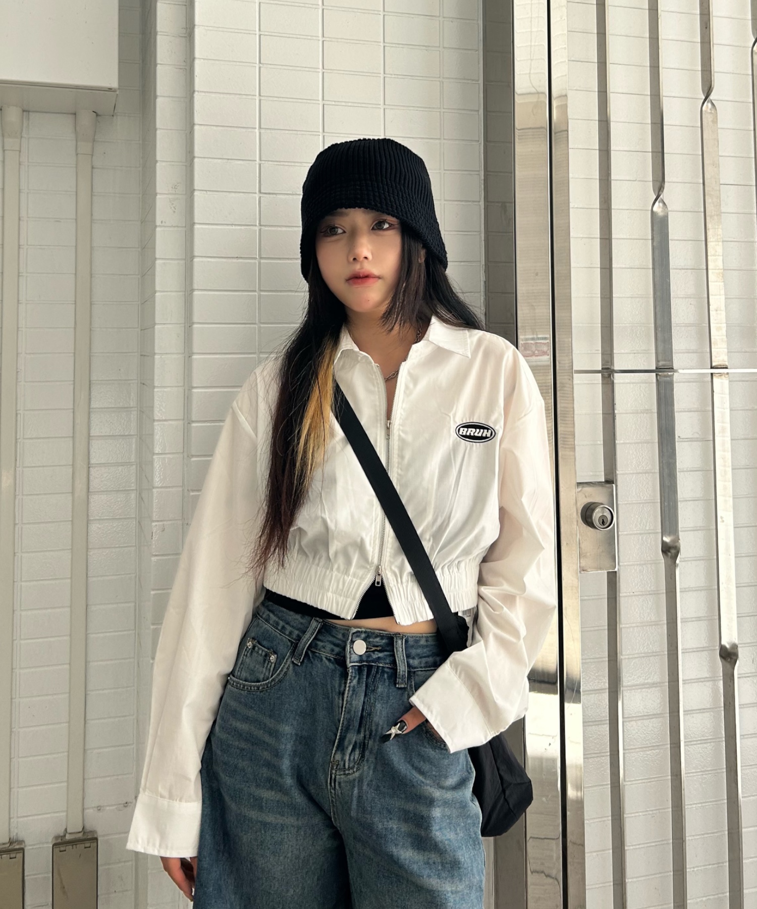 ショート丈トップス