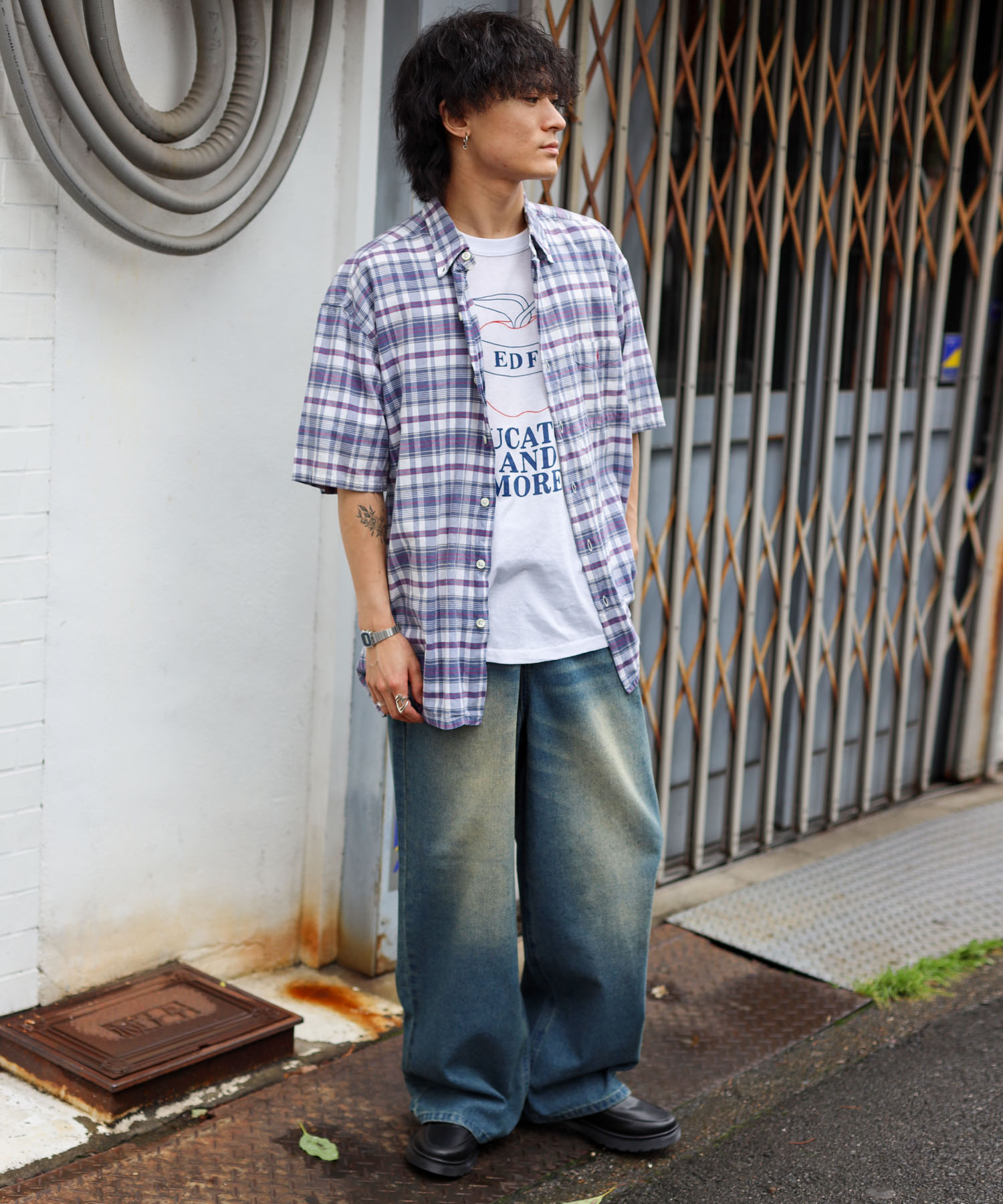 【S.M.L 3サイズ展開】ダイドバギーデニムパンツ コーデ1