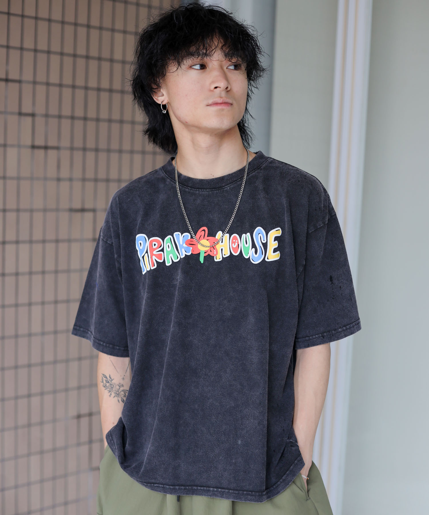 『PIRAKO×SPINNS』 Tシャツ HEADPHONE コーデ4