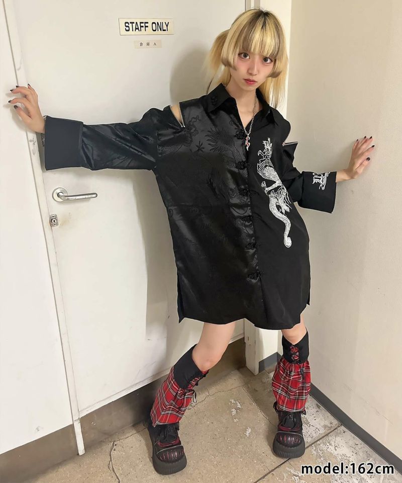 ③肩あきのチャイナシャツをワンピースに♪