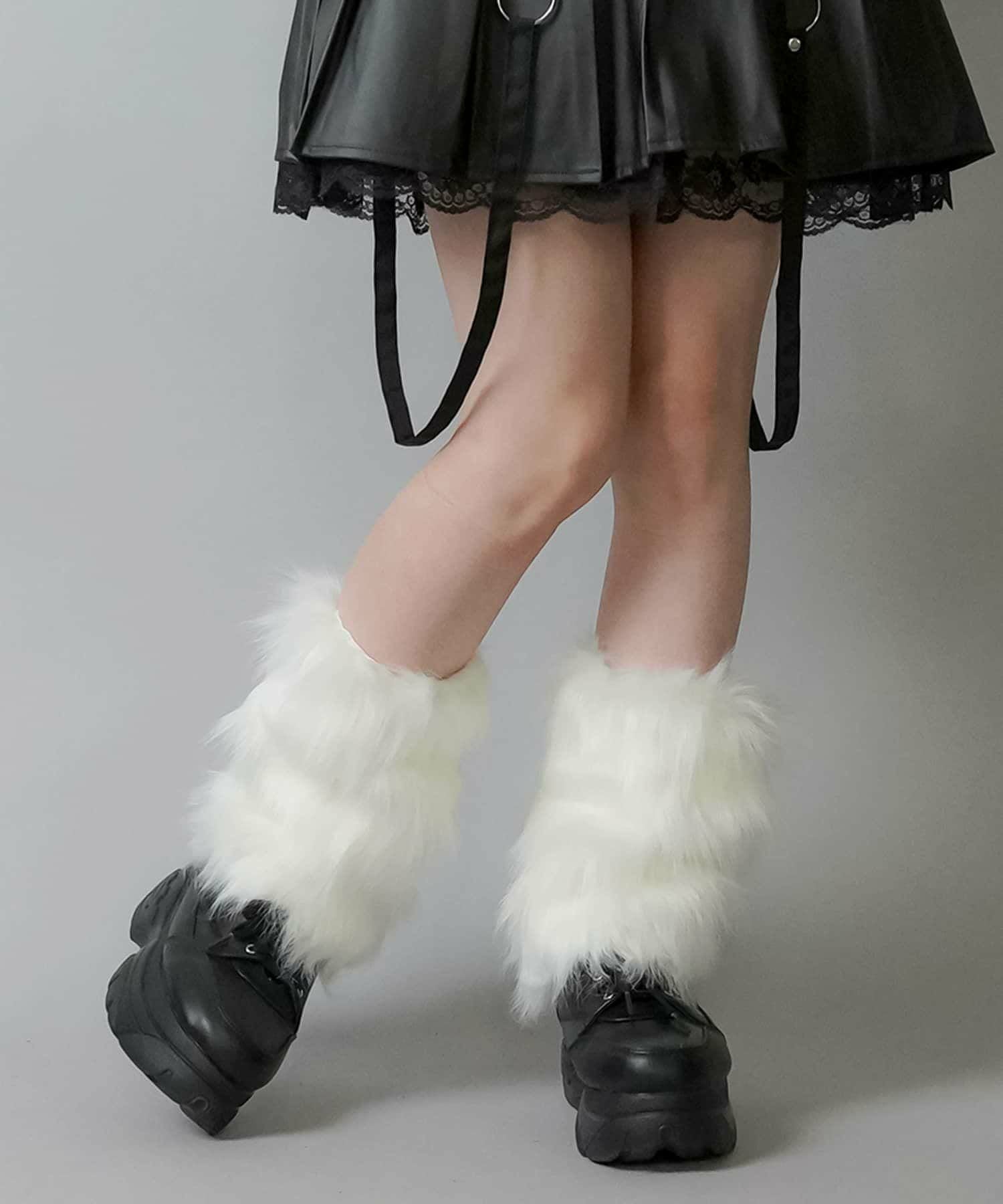 ギャルコーデにぴったり！フェイクファーレッグウォーマー|SPINNS