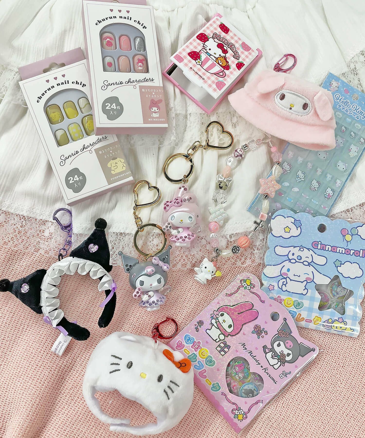 ≪ハローキティ≫90sタイルシール＜メール便対応＞ | SPINNS WEB STORE