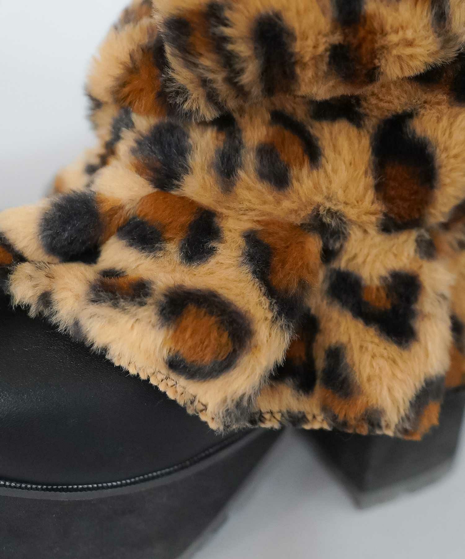 94%OFF】平成ギャル☆フェイクファーレッグカバー/ヒョウ柄/レオパード