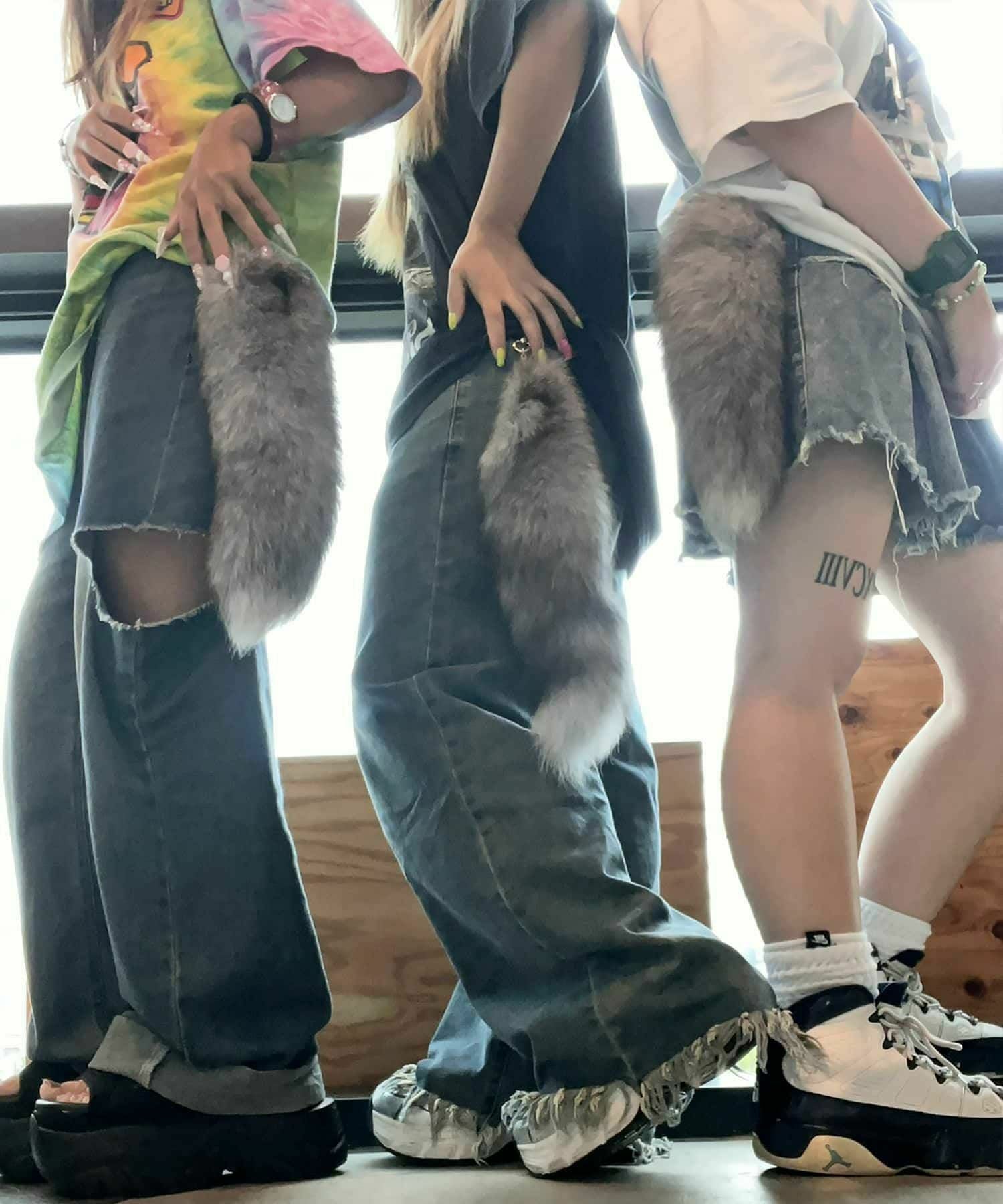 平成ギャルのおしゃれアイテム！40cmフェイクファーしっぽキーホルダー