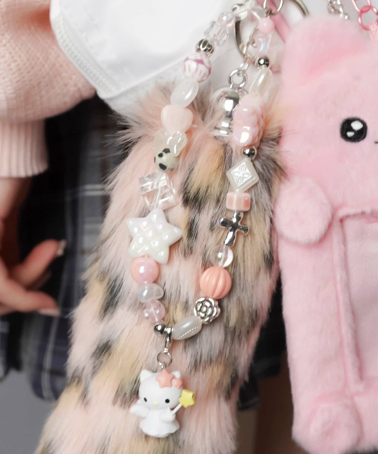 ハローキティ×SPINNS』ビーズストラップ＜メール便対応＞ | SPINNS WEB