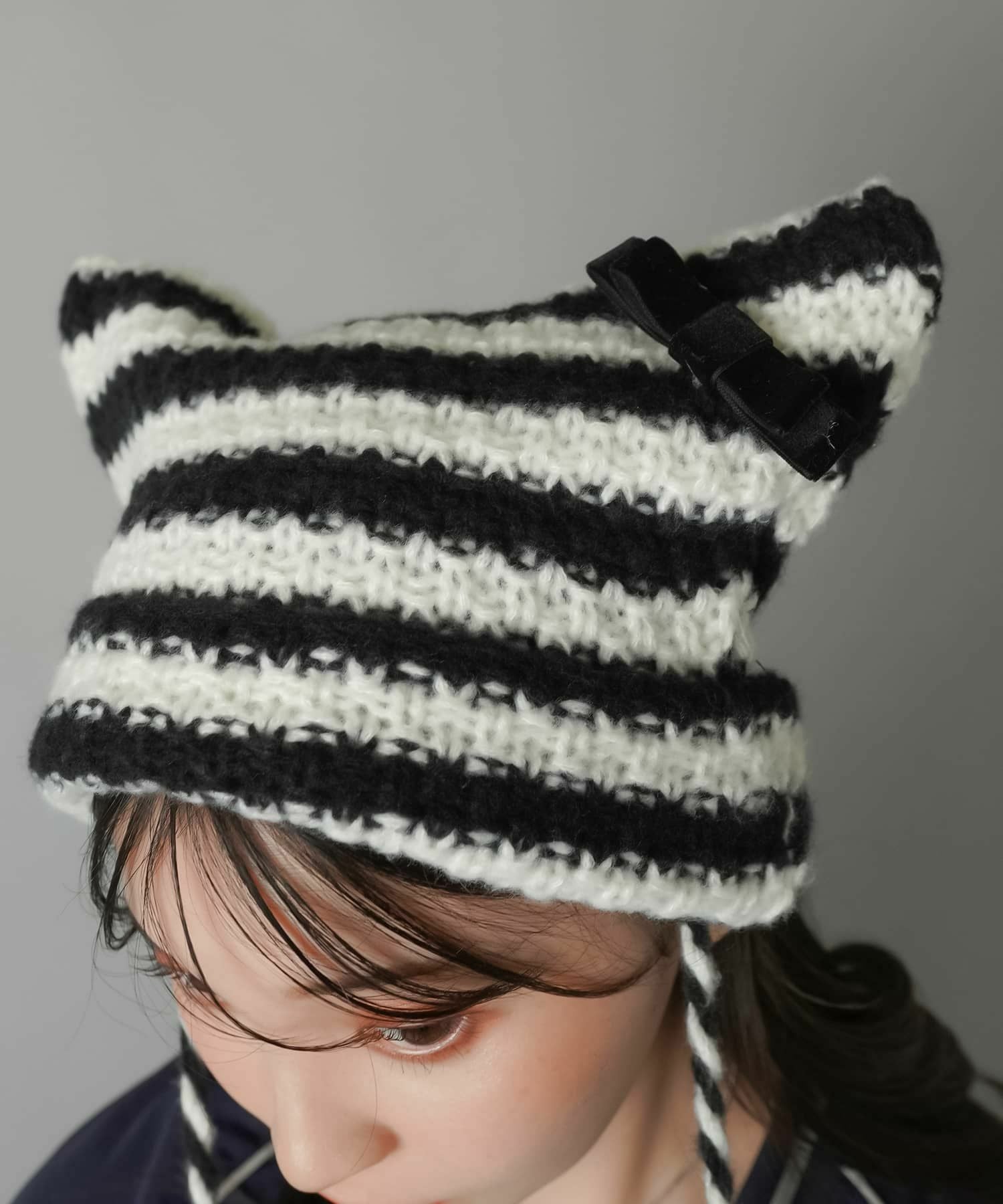 ポンポンとリボン付き猫耳ニット帽|限定商品＆SALE情報も|SPINNS公式通販