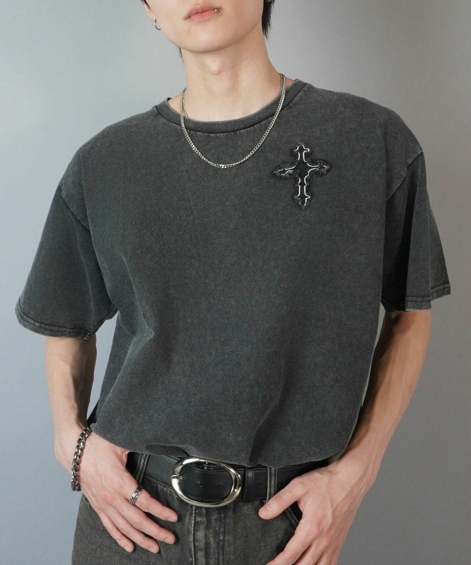 84%OFF】グランジバックロゴTシャツ/ワンポイントクロス | SPINNS WEB