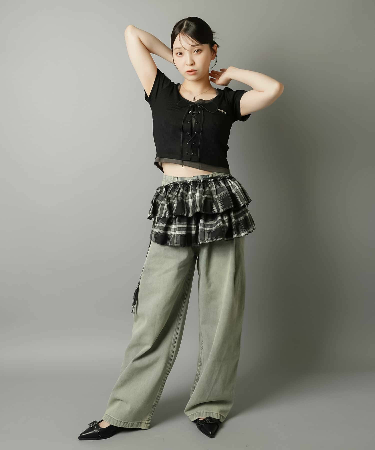 巻きスカート・チェック柄・ラップスカート・腰巻きスタイル｜SPINNS