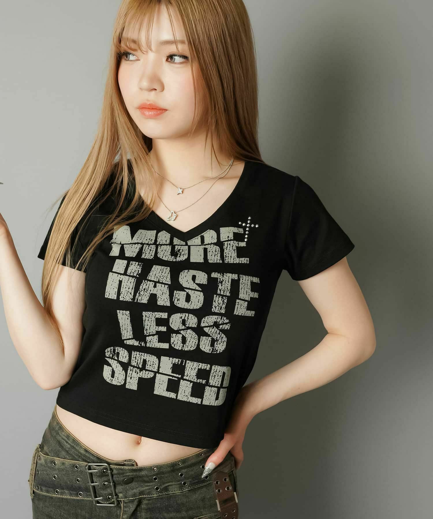 平成ギャルTシャツ/Vネッククロスロゴ|再入荷通知あり|SPINNS公式通販