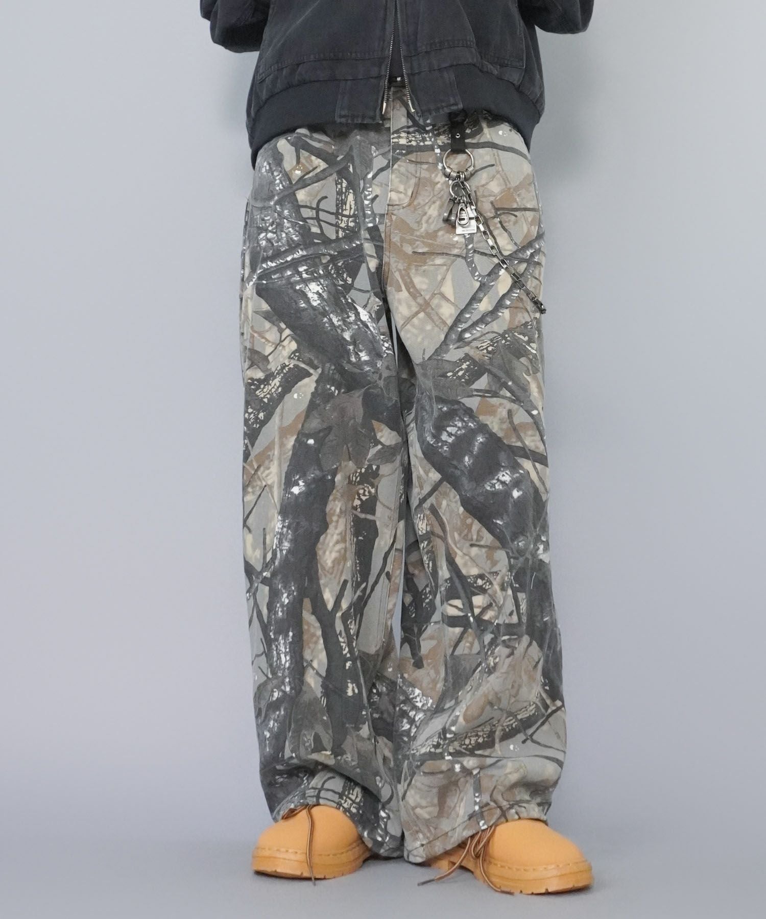 カモフラージュ柄ミリタリーワイドパンツ（リアルツリー）/ドロー