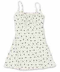 スターxオフホワイト