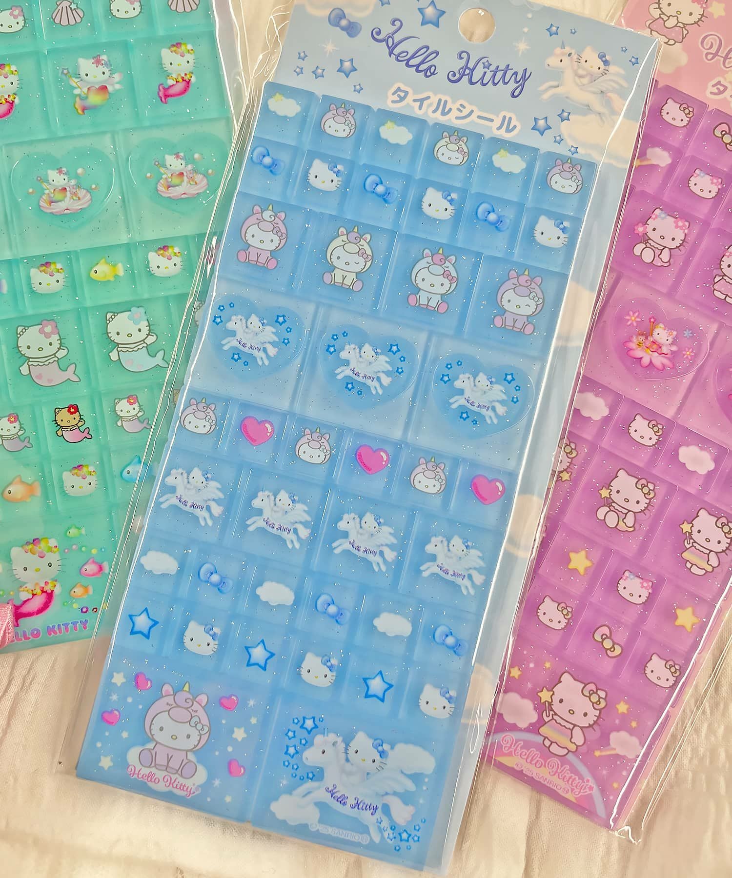 めがねブルー様　キティー40セット＋タイルシール（8枚) ハローキティ ファンタジーコレクション/タイルシール｜SPINNS