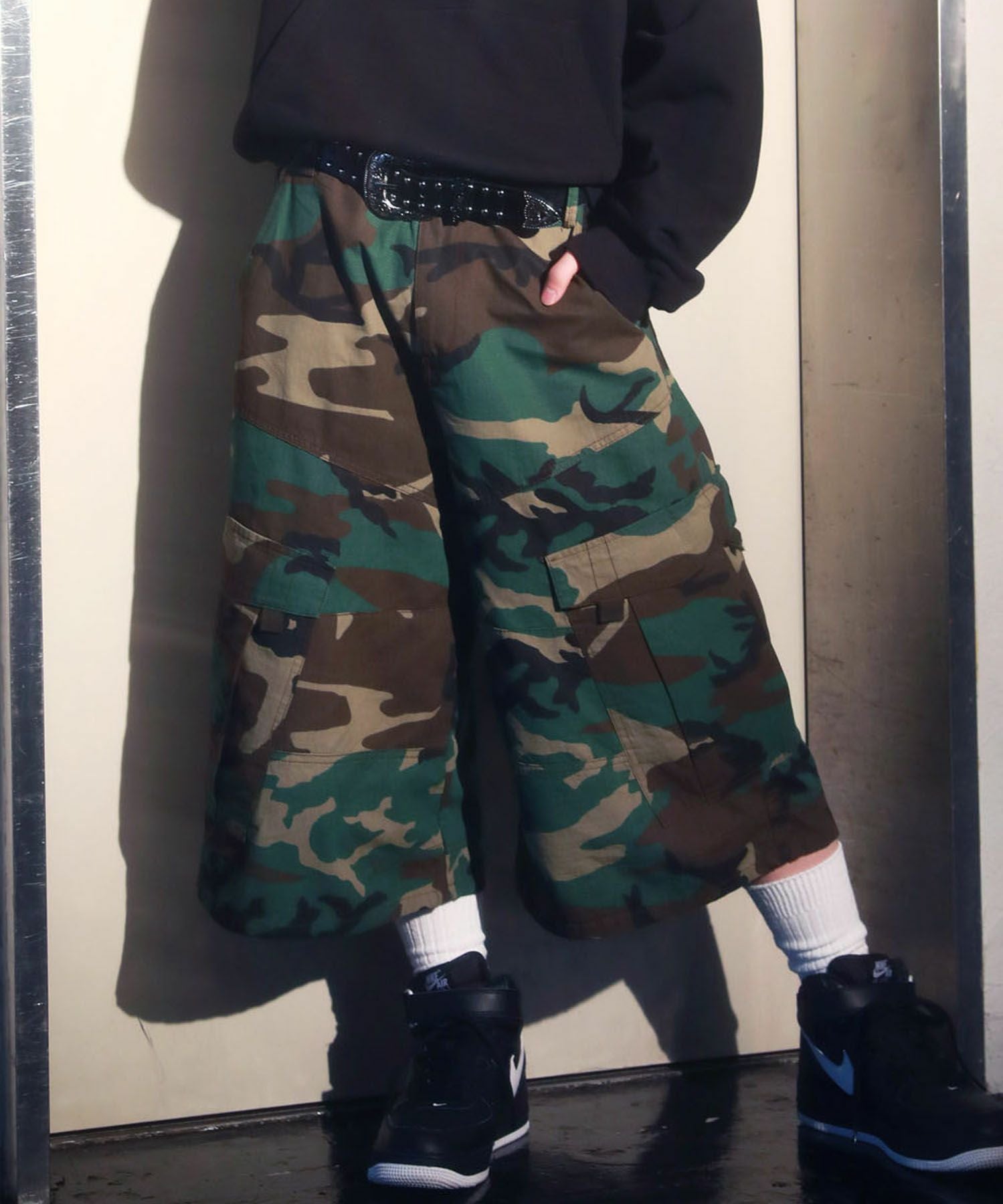 000000103924-01.jpg?size=m&w=