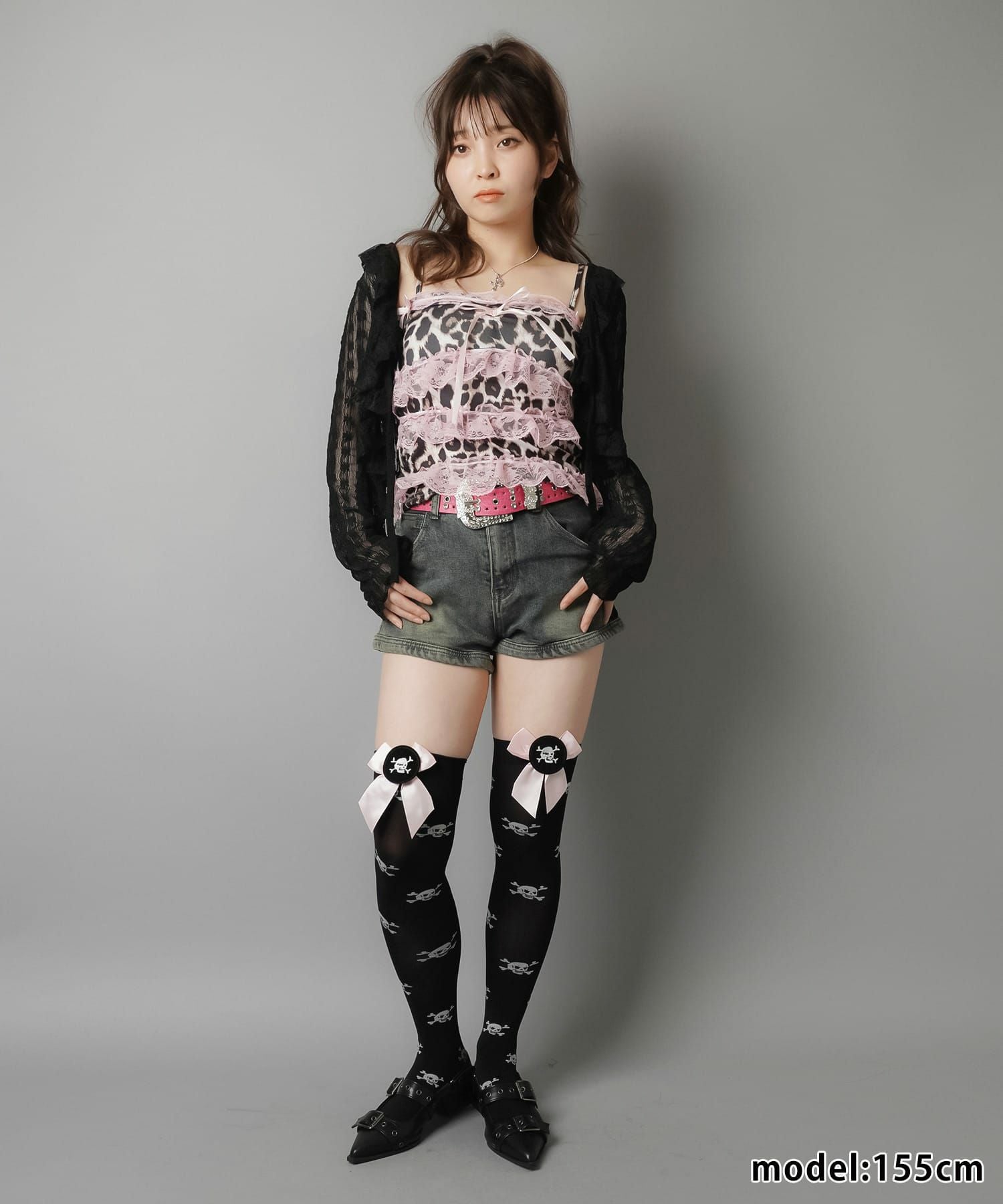 デニム超ショートパンツ/バックジップ/3サイズ展開 | SPINNS WEB STORE