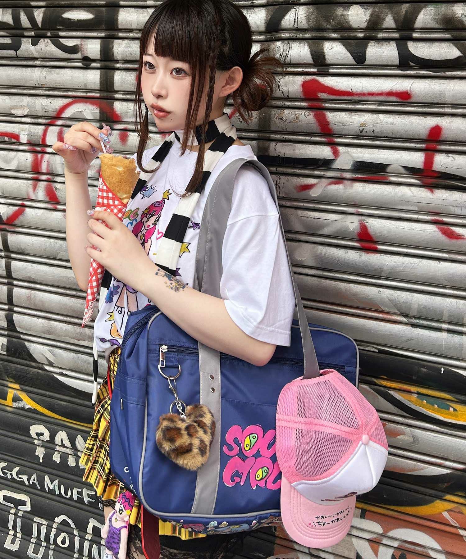 SOUL PUSSSY CAT×SPINNS』キーホルダー付きスクールバッグ | SPINNS