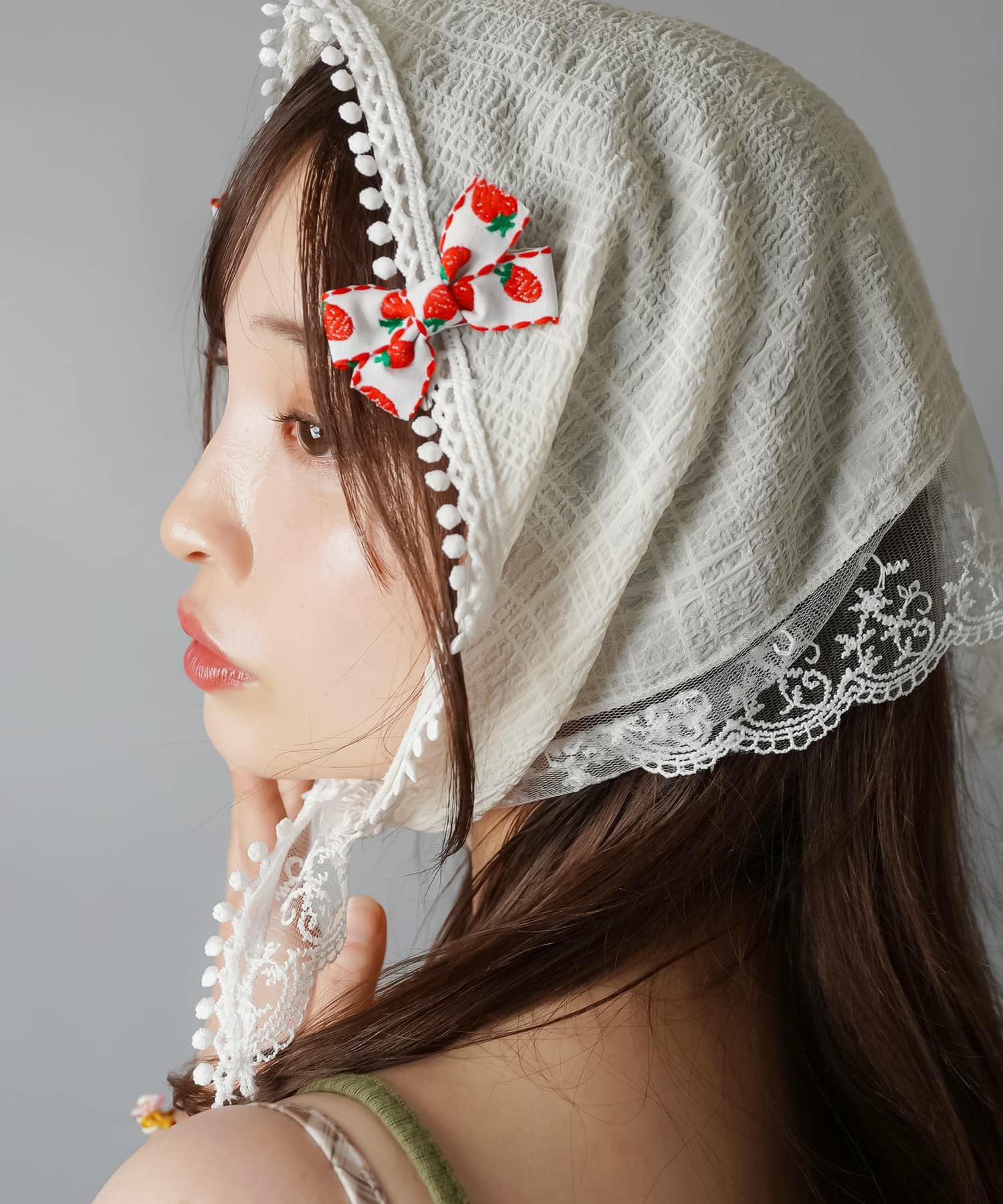 80%OFF】イチゴヘアクリップ/ヘアピン/2個セット＜メール便対応