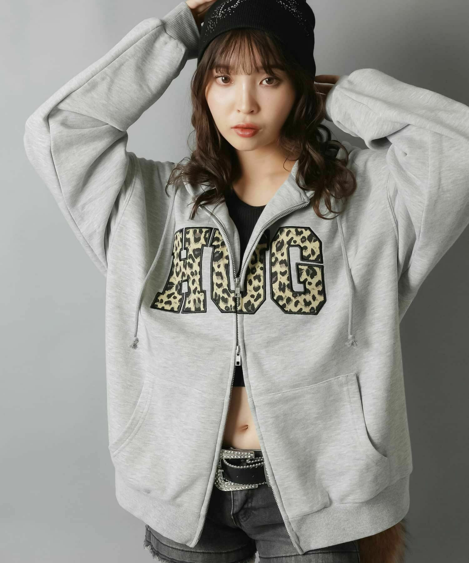 裏毛ダブルジップパーカー/ヒョウ柄ロゴ/HUG/全5色 | SPINNS WEB STORE