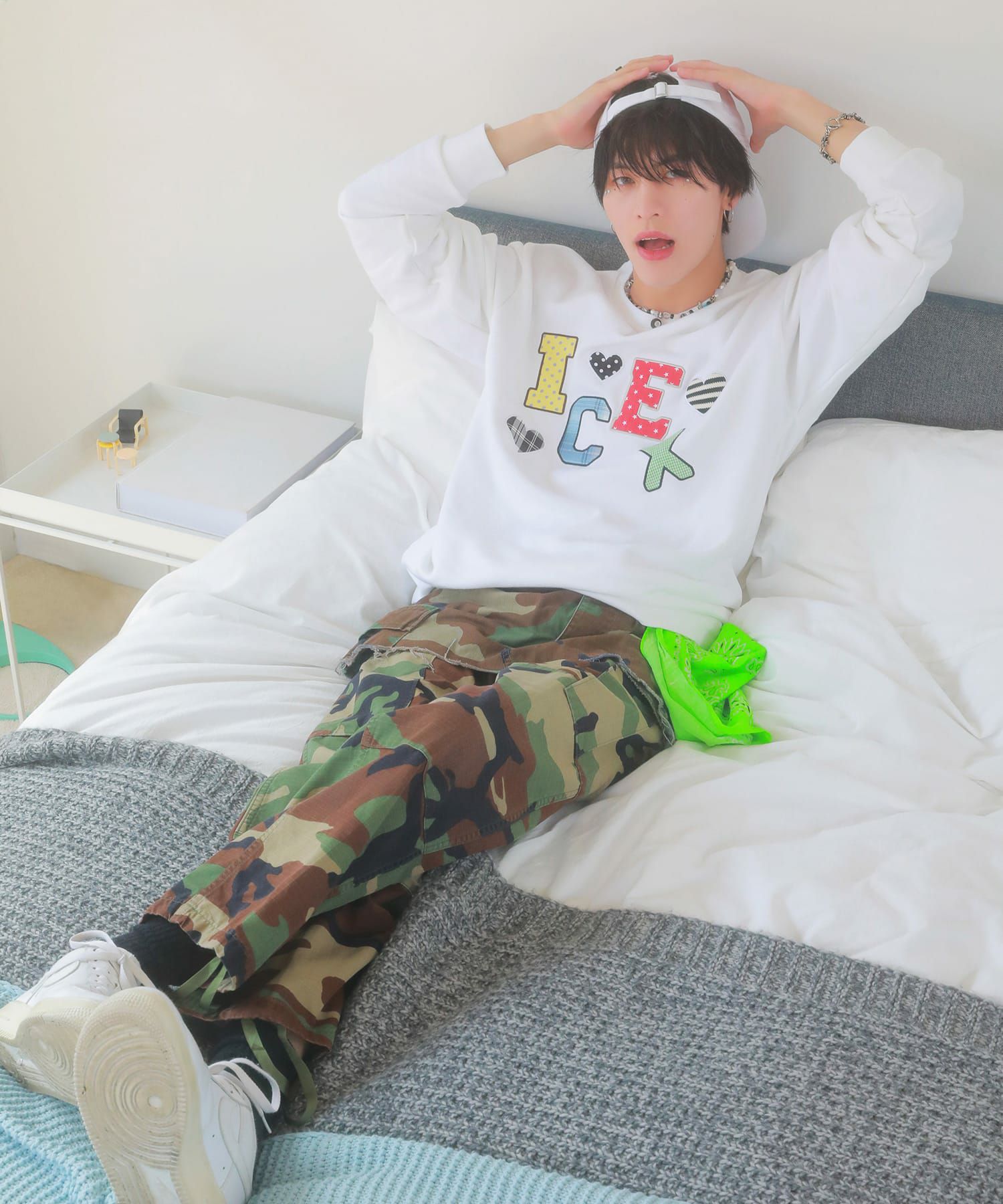 受注販売】『ICEx× SPINNS』 生地貼り付けスウェット | SPINNS WEB