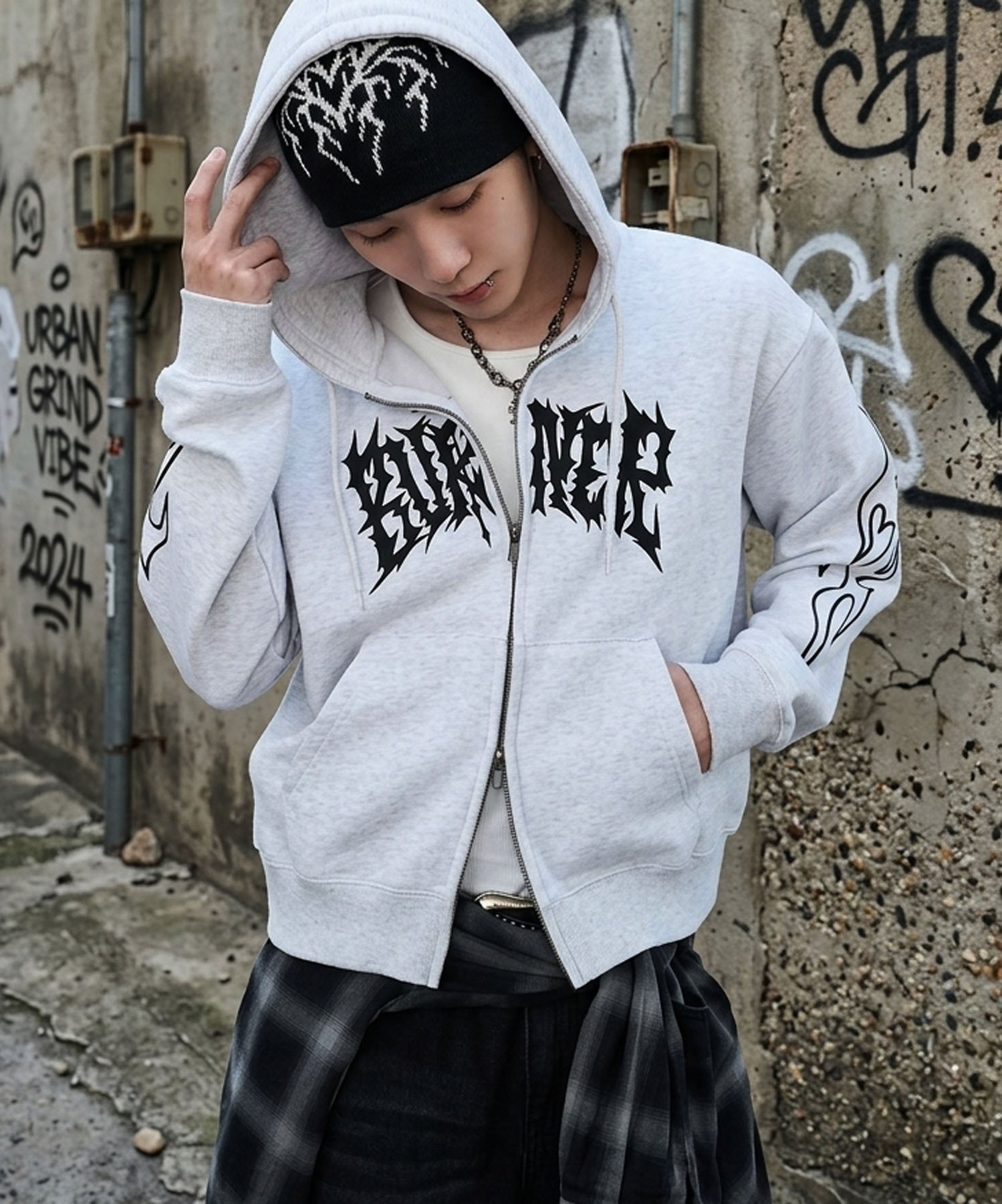 17%OFF】 短丈ダブルジップパーカー/グランジ/刺繍袖ロゴ/ショート丈