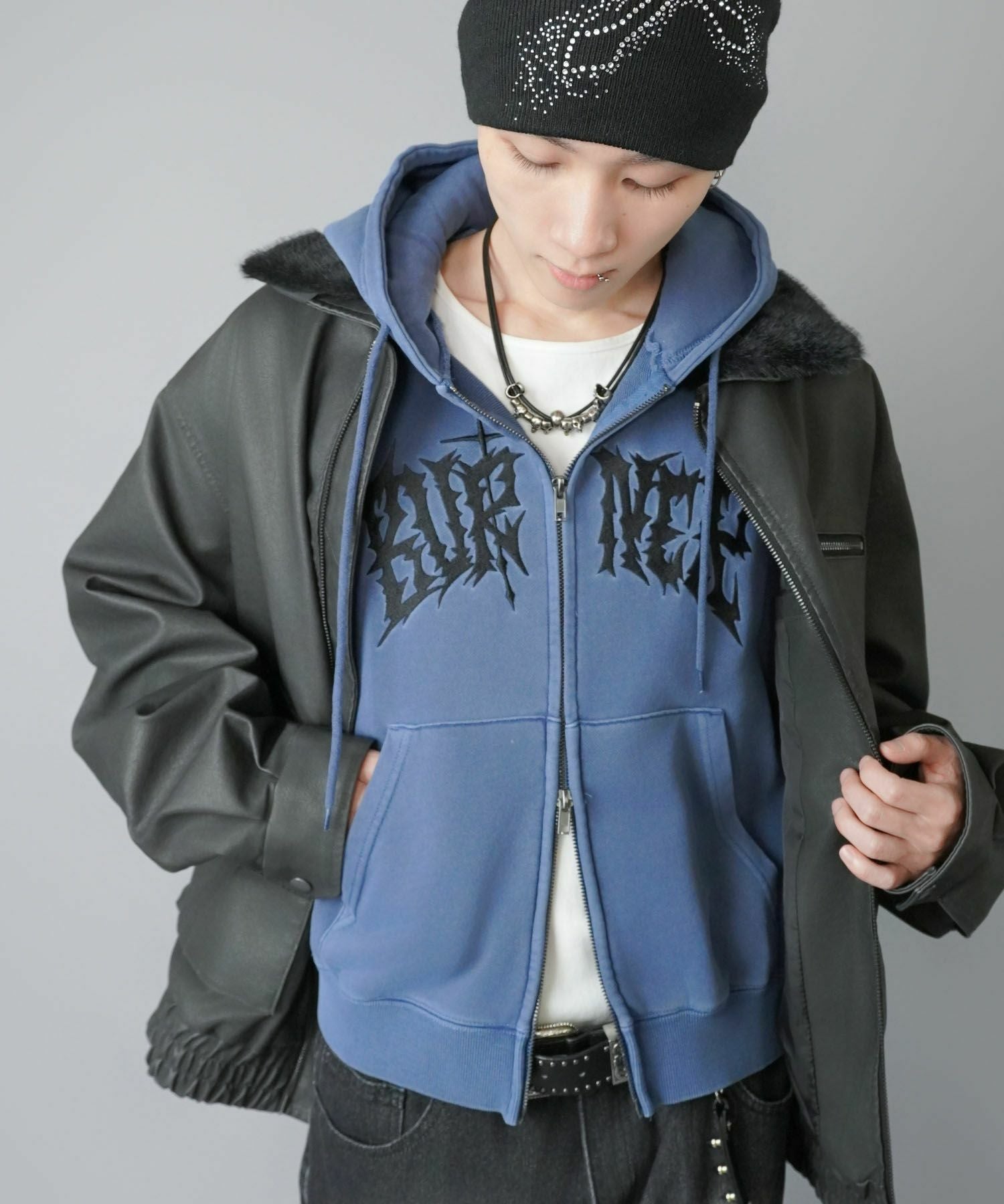 17%OFF】 短丈ダブルジップパーカー/グランジ/刺繍袖ロゴ/ショート丈