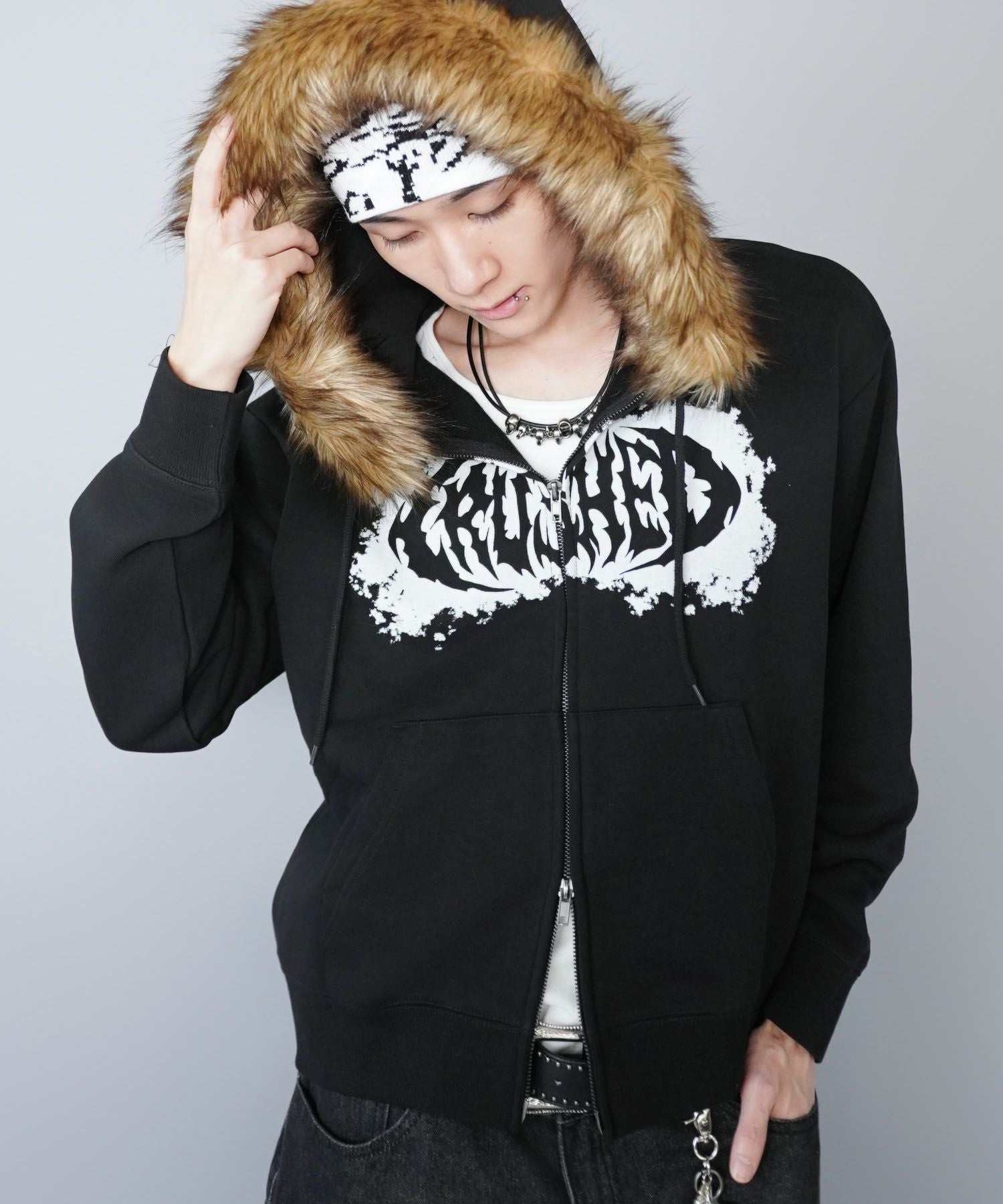 24%OFF】2WAY短丈ダブルジップパーカー/ロゴ/フェイクファー取り外し