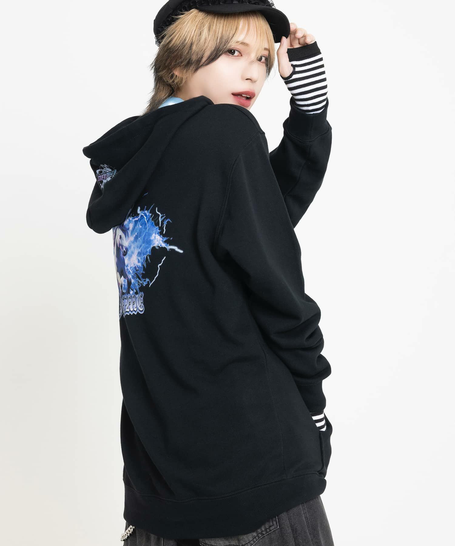 受注販売】『あいみーむ×SPINNS』 ジップパーカー | SPINNS WEB STORE