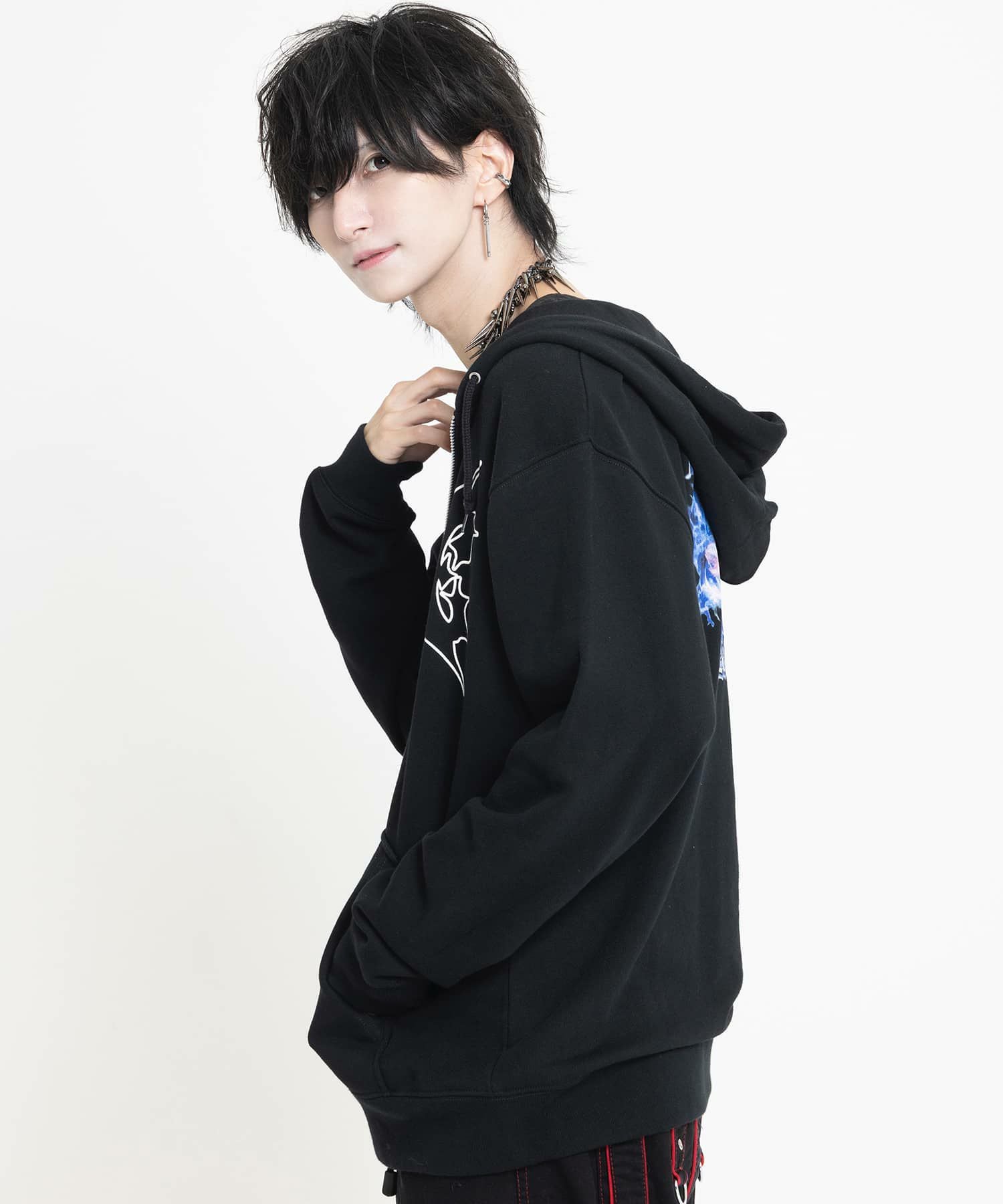 LE SSERAFIM × SPINNS コラボパーカー SSERAFIM LE コラボパーカー Hot