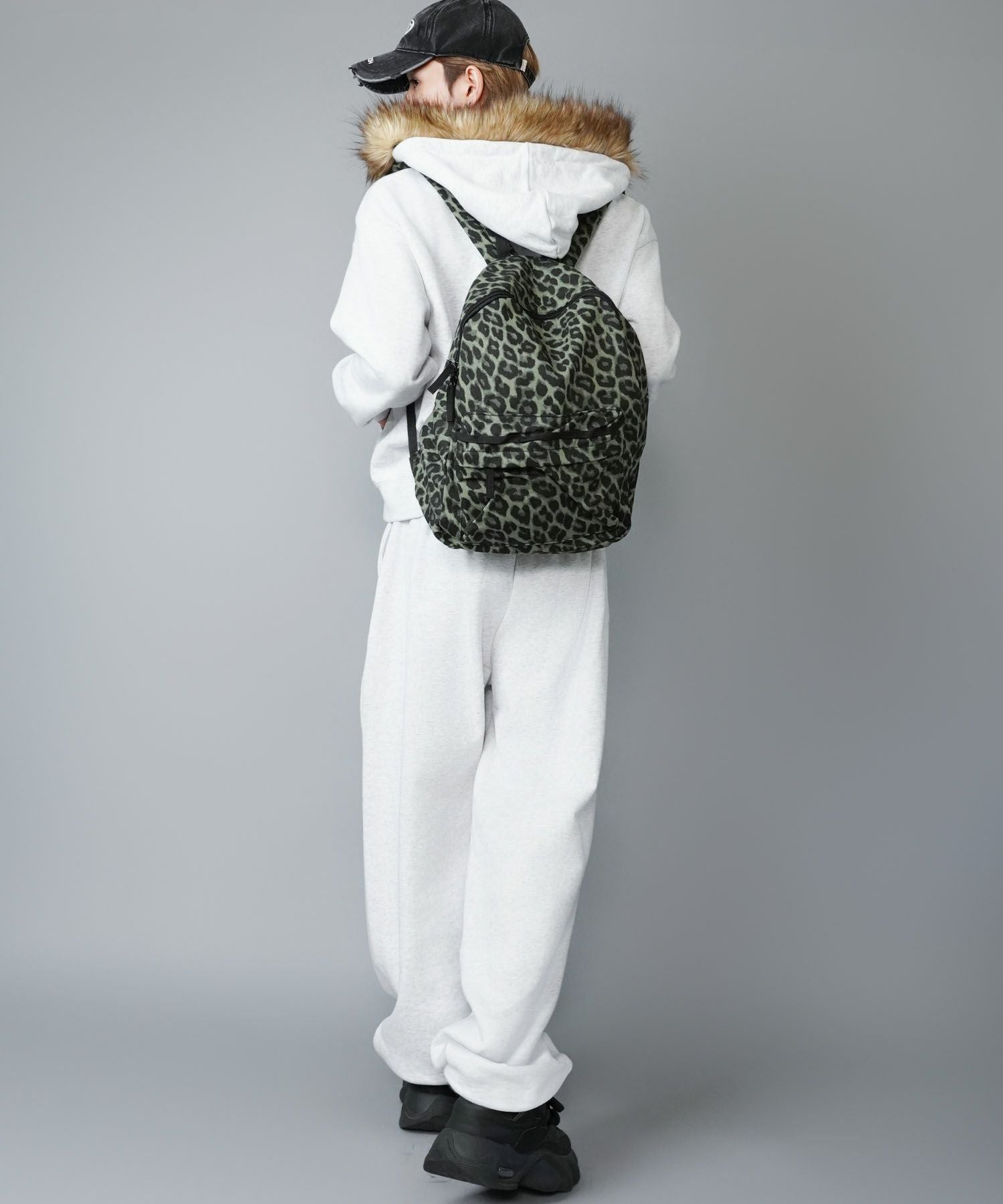 34%OFF】レオパード柄バックパック/ヒョウ柄/リュック/ユニセックス