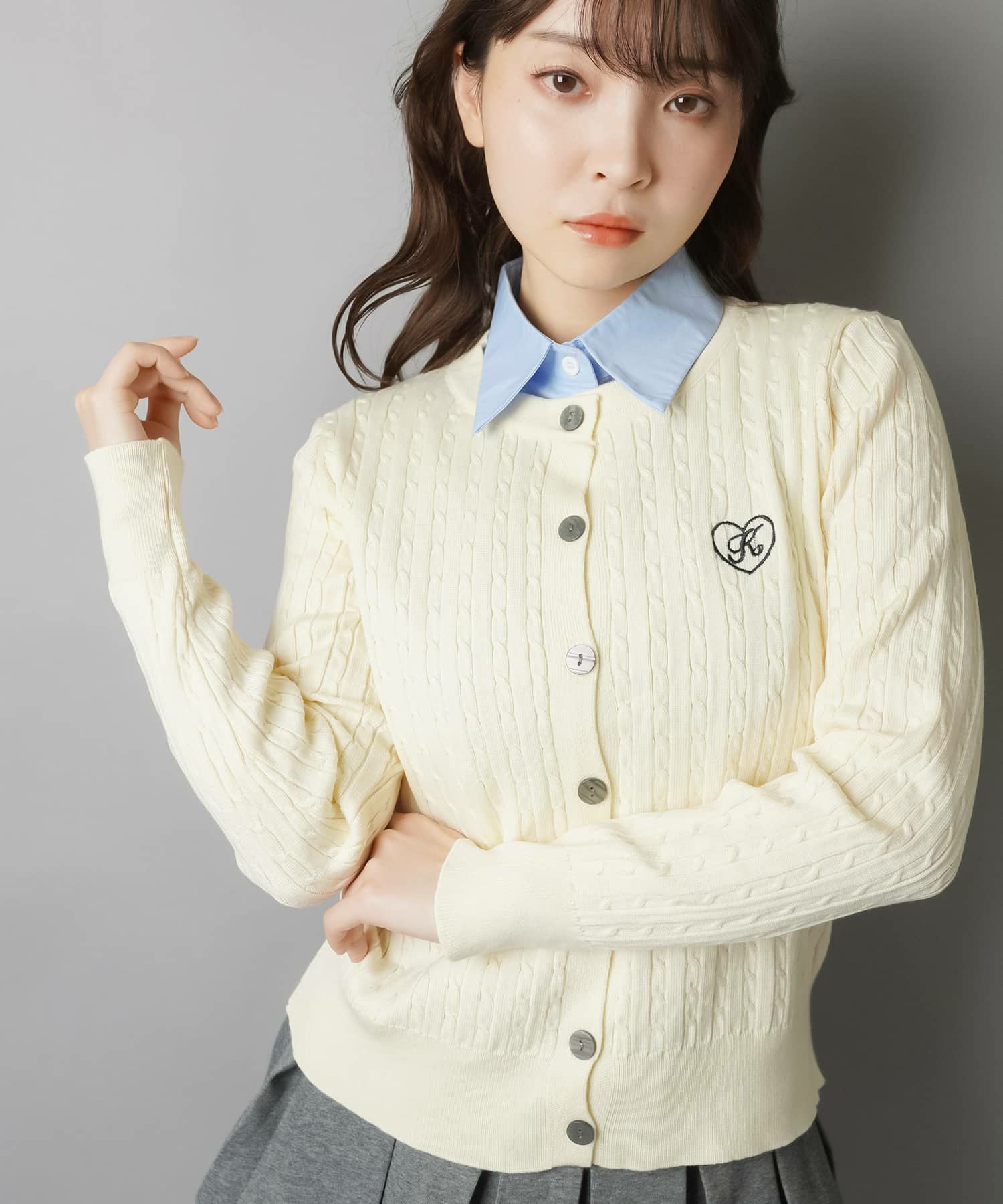 ケーブルニットカーディガン/ワンポイントハート | SPINNS WEB STORE