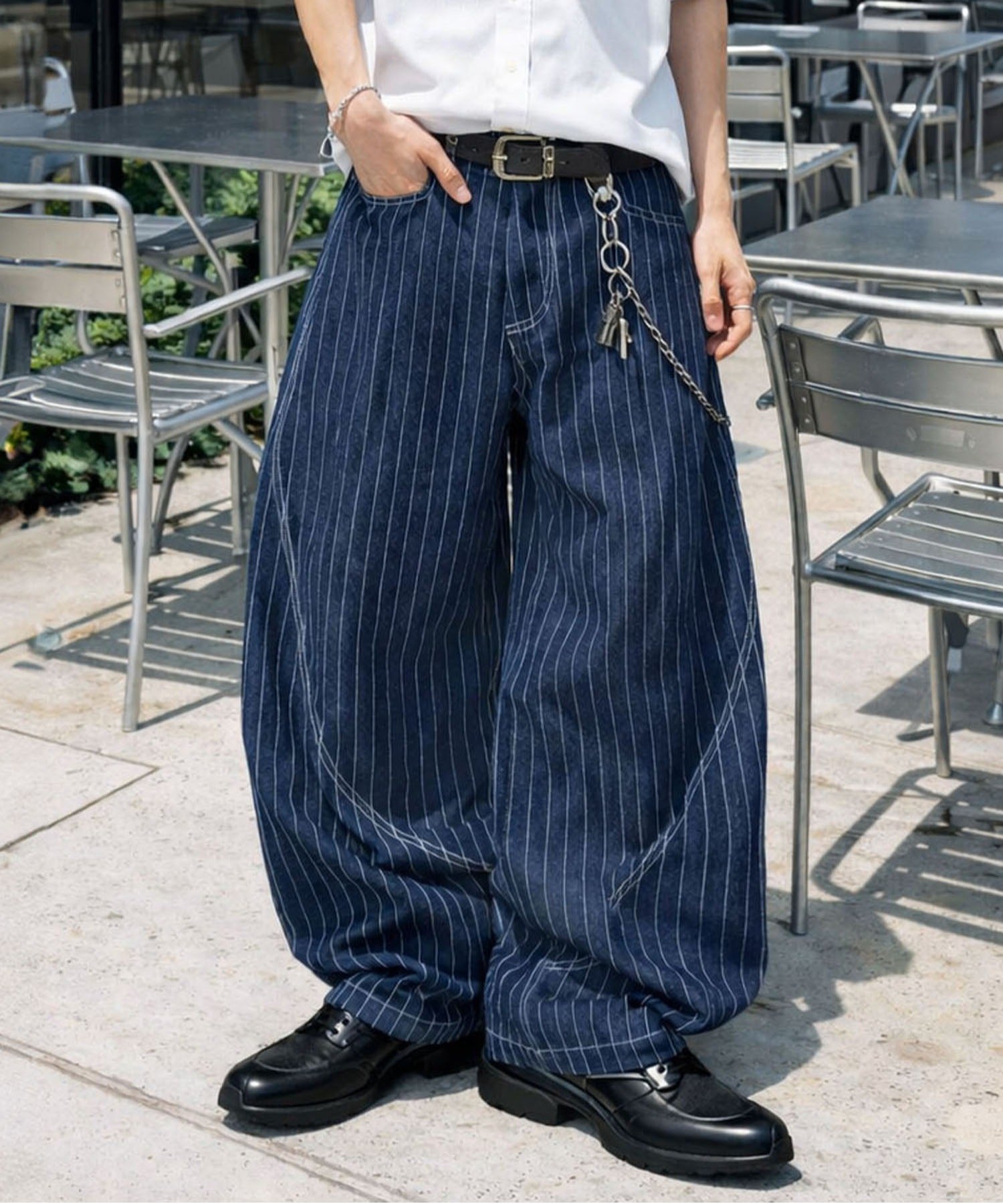 デニムバルーンカーブパンツ/ピンストライプ/ユニセックス | SPINNS