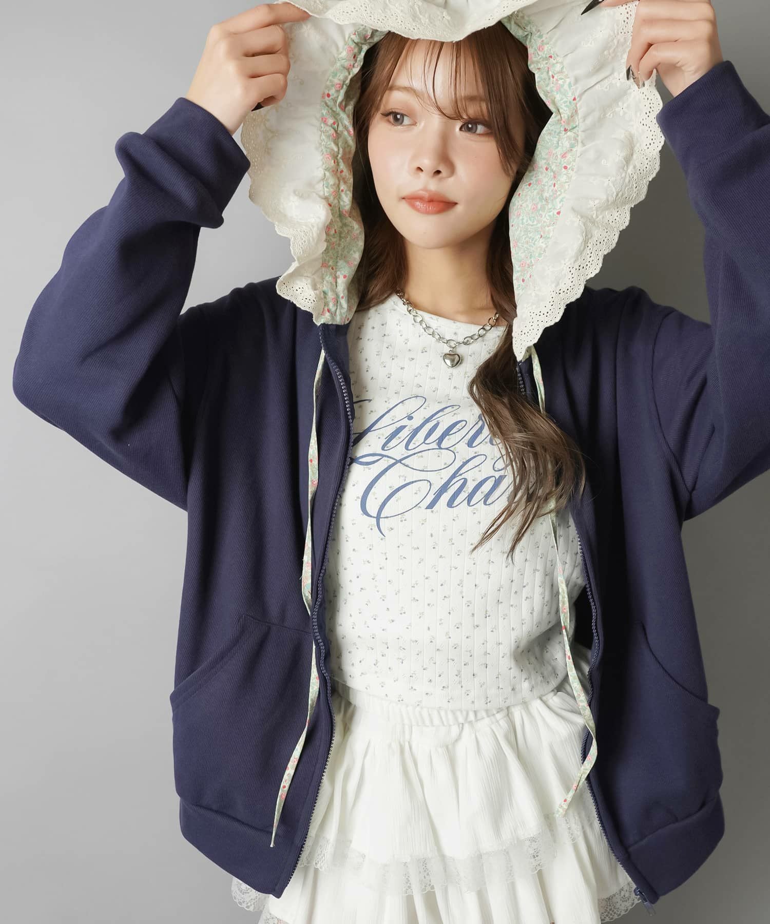 KUOSE 立体花　総レースパーカー　森ガール　ホワイト　S　フード付き KUOSE 立体花 総レースパーカー 森ガール ホワイト S フード付きの通販
