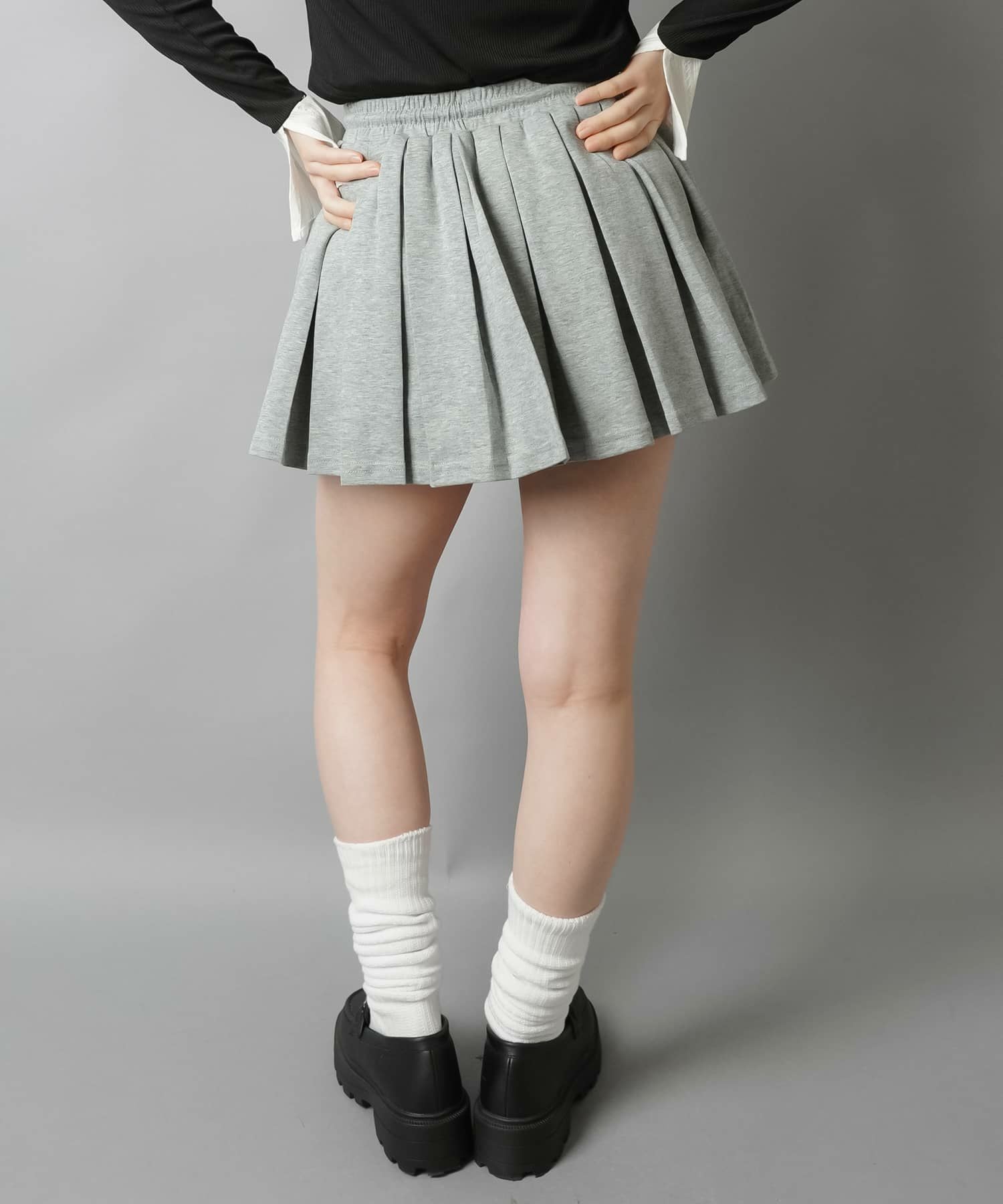 ポンチプリーツミニスカート/インナーパンツ付き | SPINNS WEB STORE