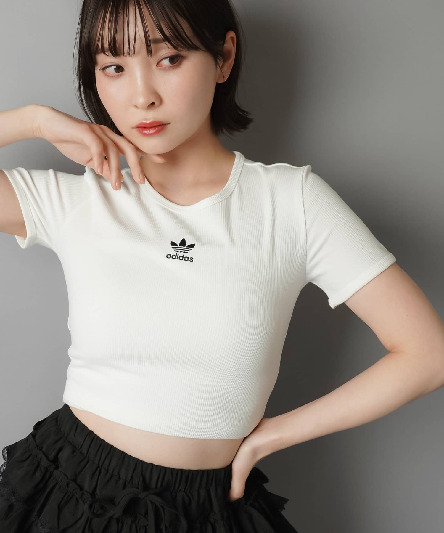 アディダス ショート丈Ｔシャツ adidas（アディダス） tシャツ 「adidas/アディダス」ショート丈