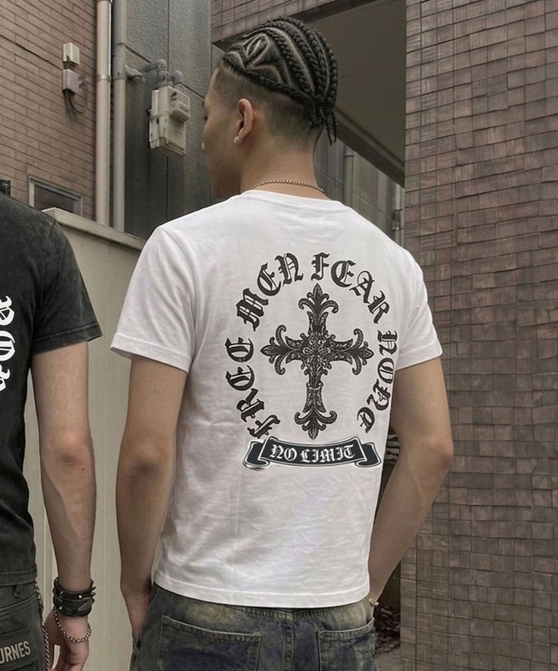 短丈クロスバックプリント半袖Tシャツ