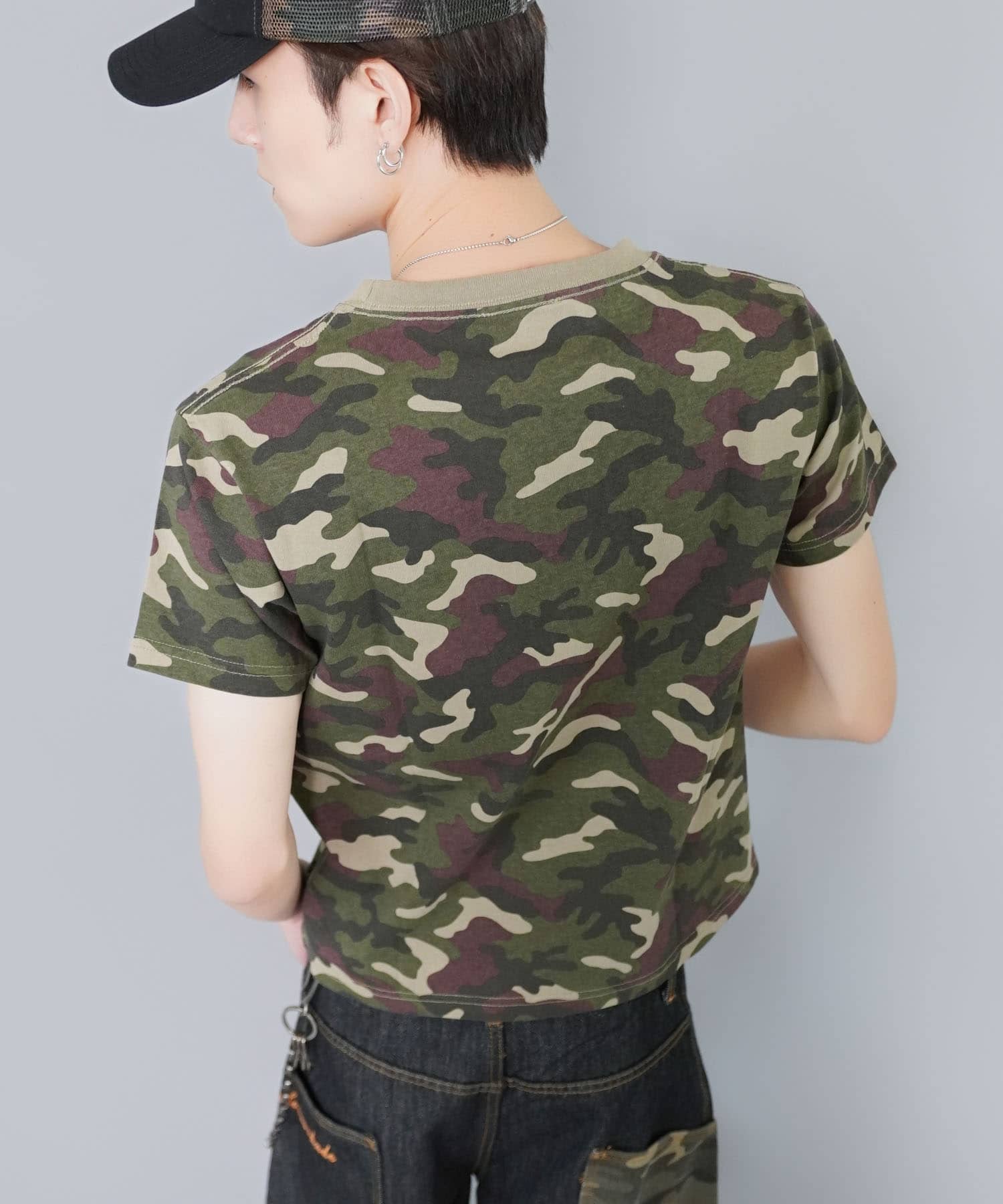短丈半袖トライバル刺繍ロゴTシャツ | SPINNS WEB STORE | SPINNS