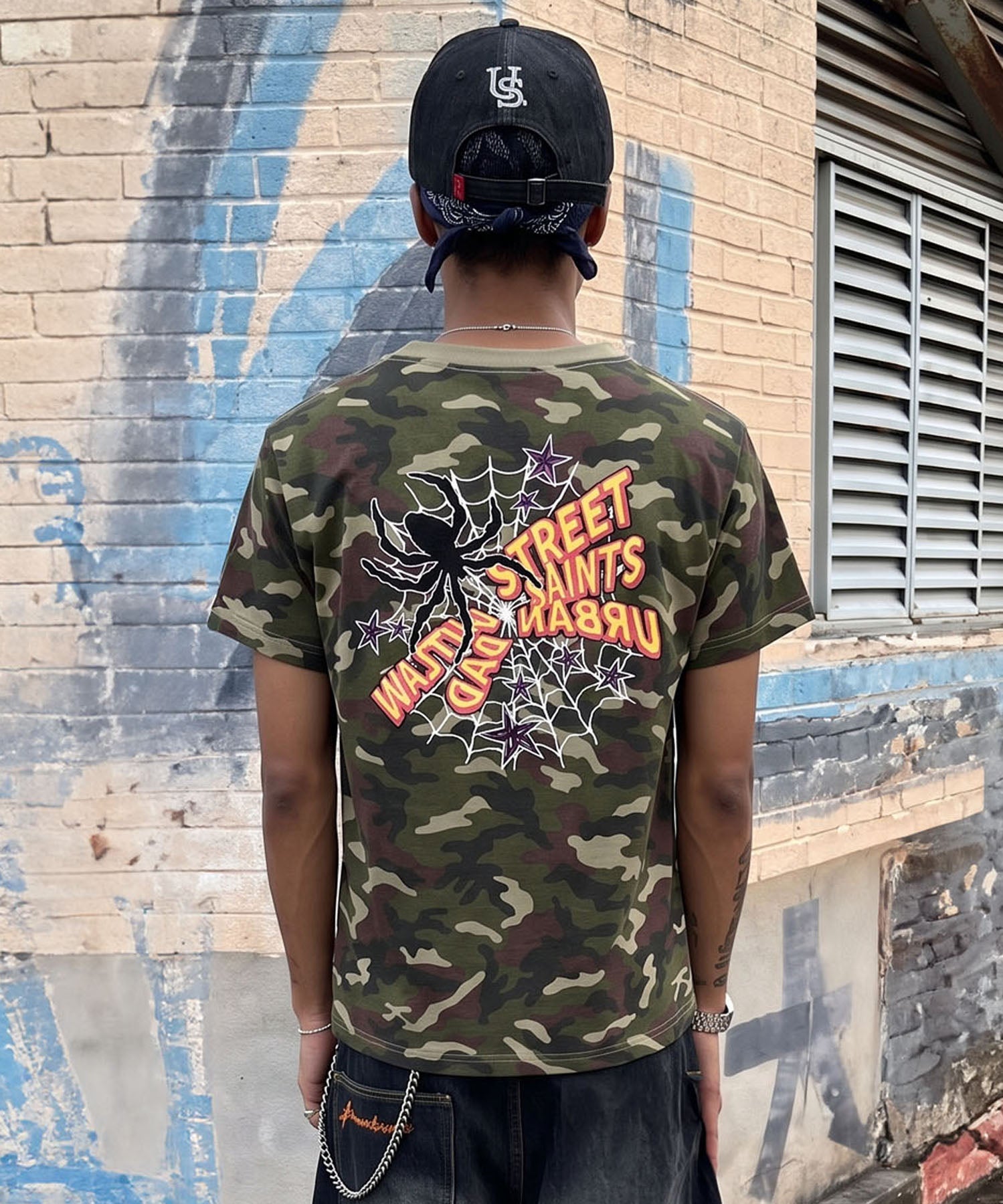 17%OFF】スパイダーバックプリント半袖Tシャツ/サガラ刺繍ロゴ/ワン 17%OFF】スパイダーバックプリント半袖Tシャツ/サガラ刺繍ロゴ/ワン
