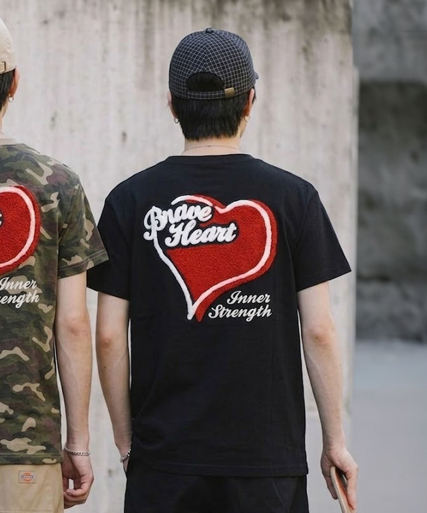 17%OFF】ハートバックプリント半袖Tシャツ/サガラ刺繍ロゴ /ワン