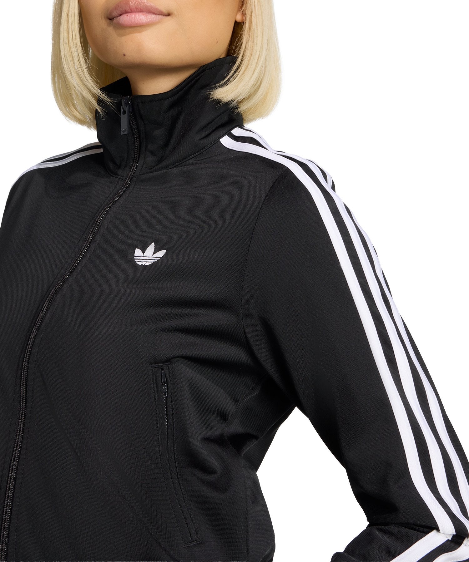 【adidas】トラックジャケット ショート丈 クロップド【美品】着丈42㎝ クロップド丈 トラック/ジャージ ジャケット ☆ Adidas (adidas