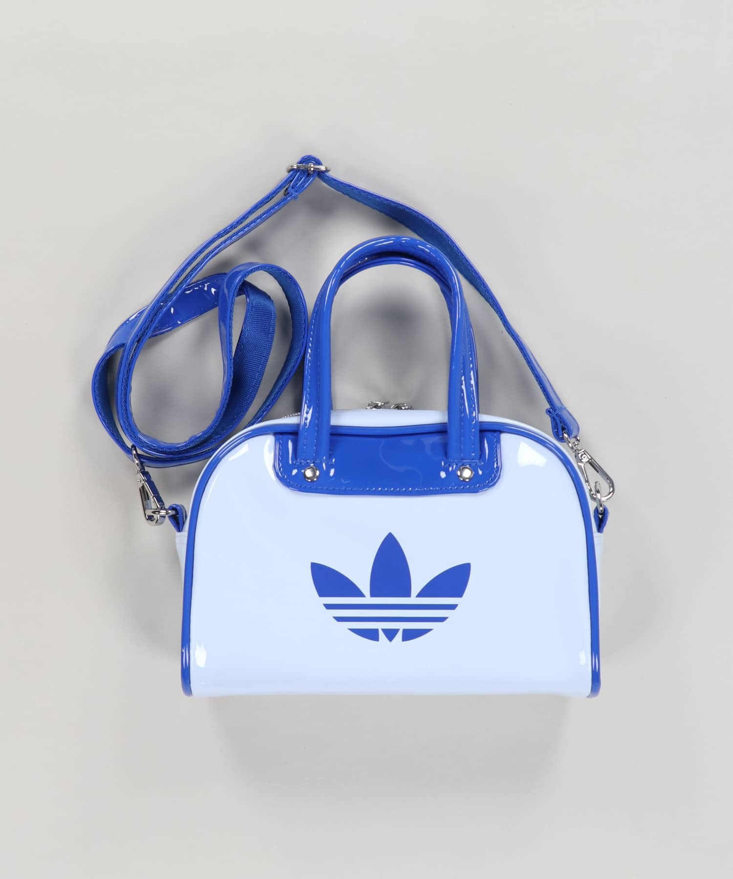 ≪adidas/アディダス≫2WAYエナメルショルダーバッグ/ハンドバッグ ≪adidas/アディダス≫2WAYエナメルショルダーバッグ/ハンドバッグ