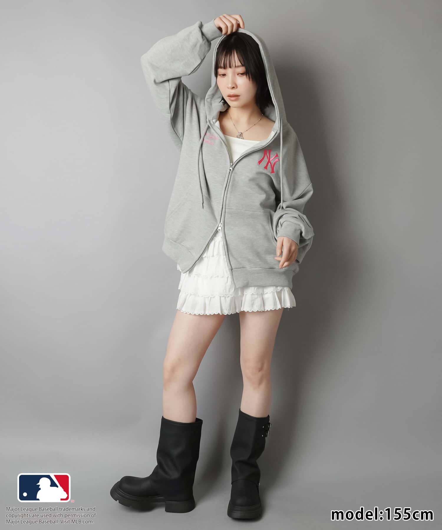 ≪MLB/メジャーリーグベースボール≫別注オーバーサイズジップパーカー