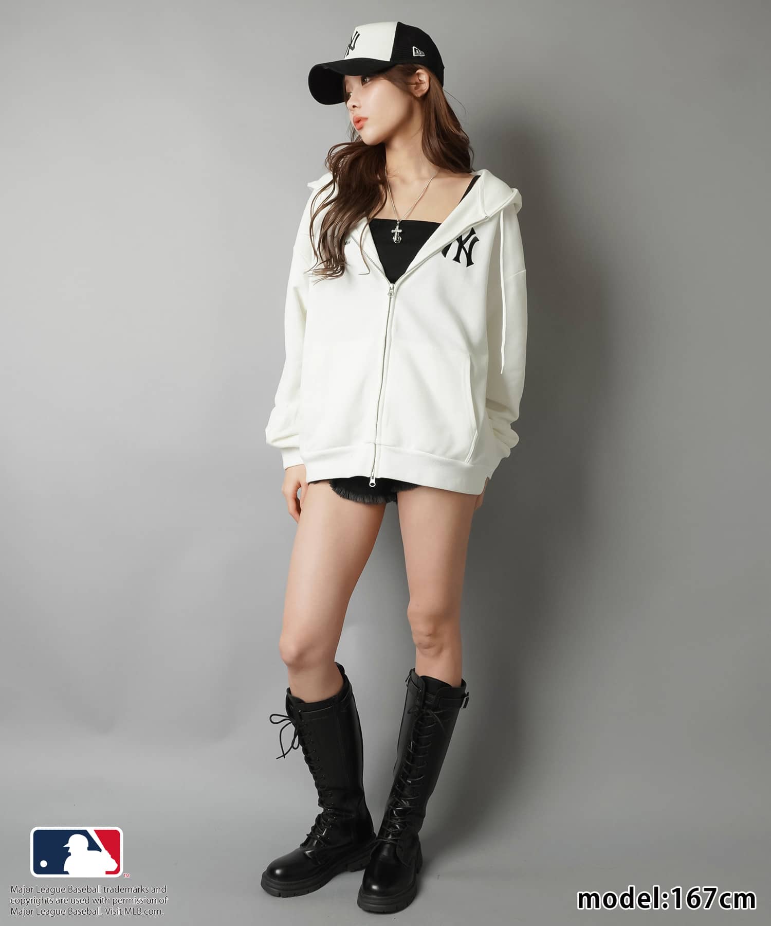 ≪MLB/メジャーリーグベースボール≫別注オーバーサイズジップパーカー