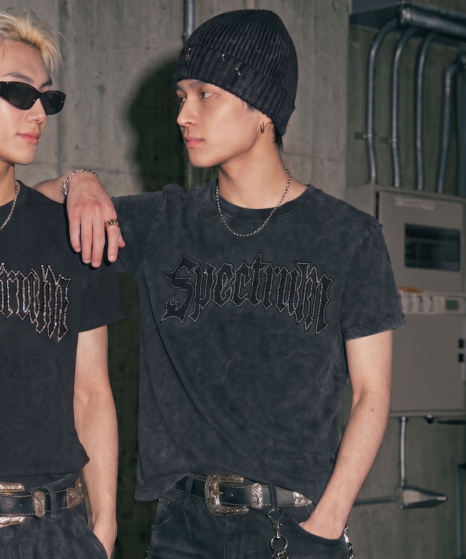 短丈半袖Tシャツ/ラインストーンロゴ | SPINNS WEB STORE | SPINNS