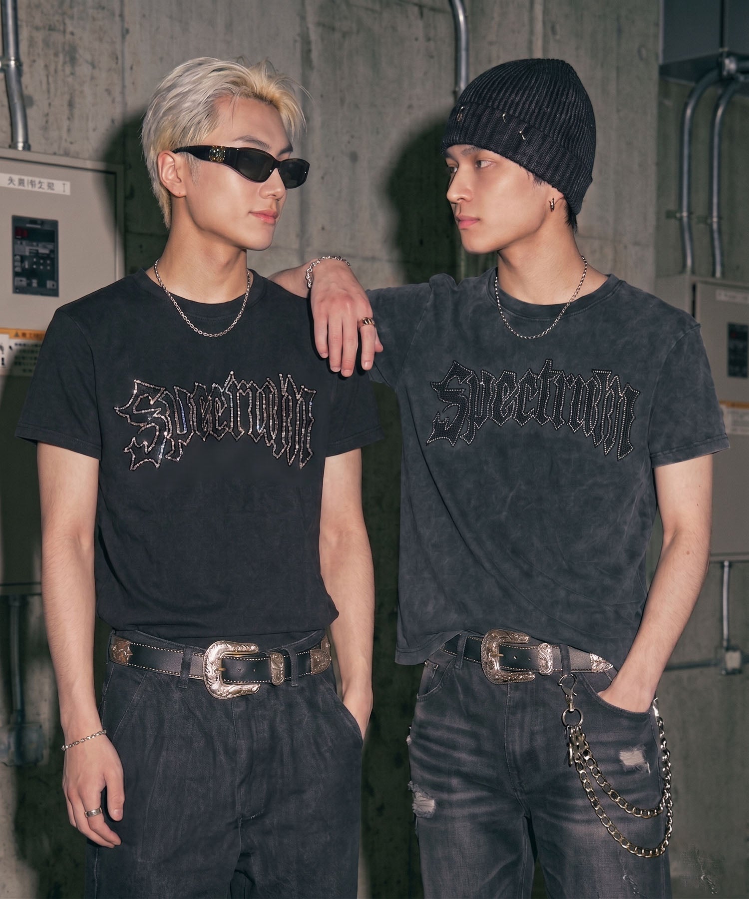 短丈半袖Tシャツ/ラインストーンロゴ | SPINNS WEB STORE | SPINNS