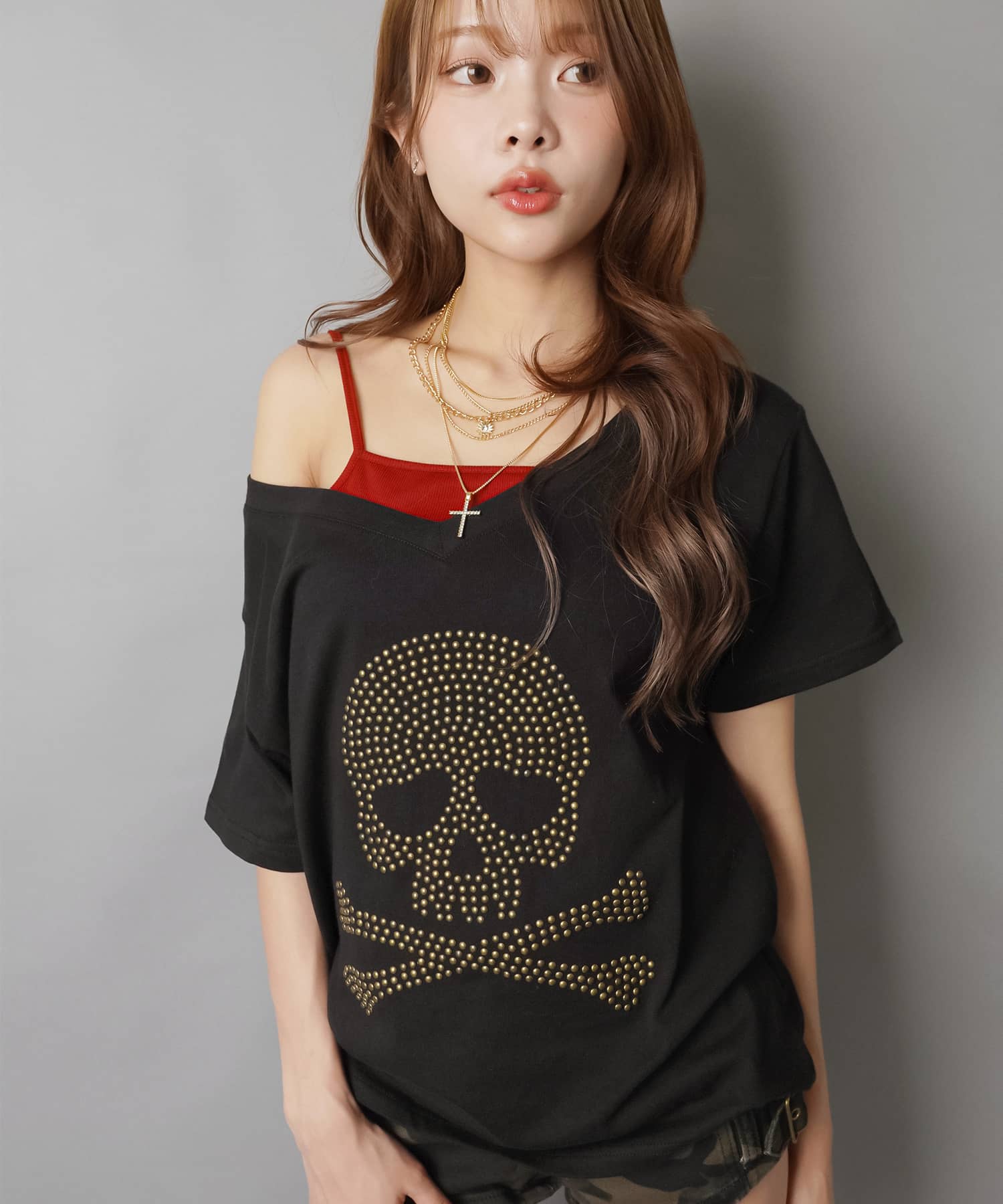 Vネック半袖Tシャツ/スタッズクロス/スカル/#平成ギャル | SPINNS WEB