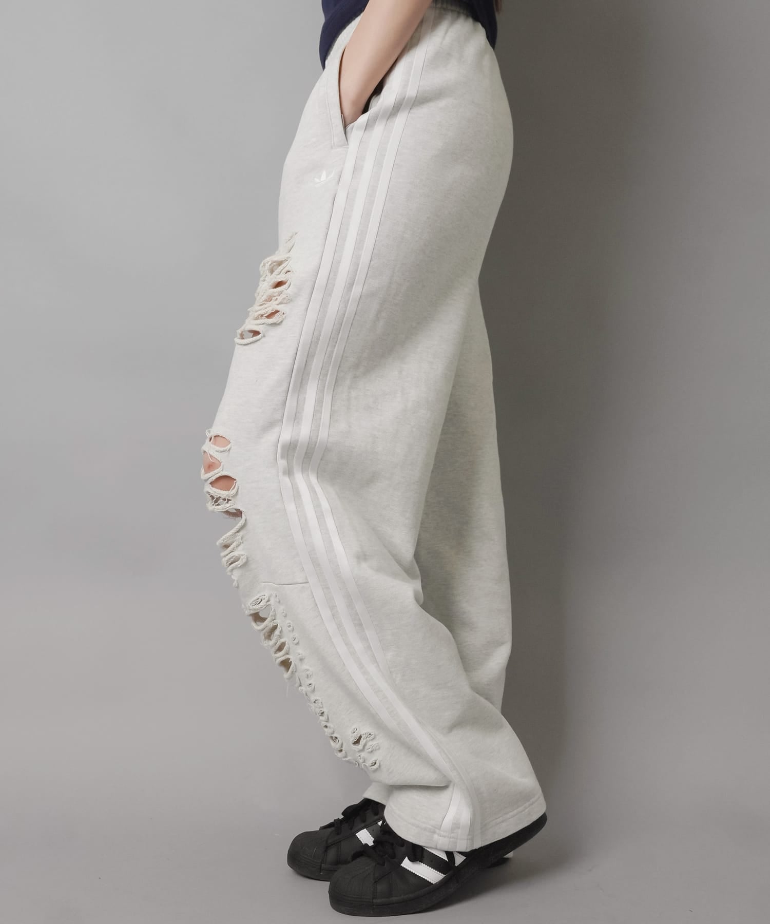 ≪adidas/アディダス≫ダメージスウェットパンツ/#ガールズストリート