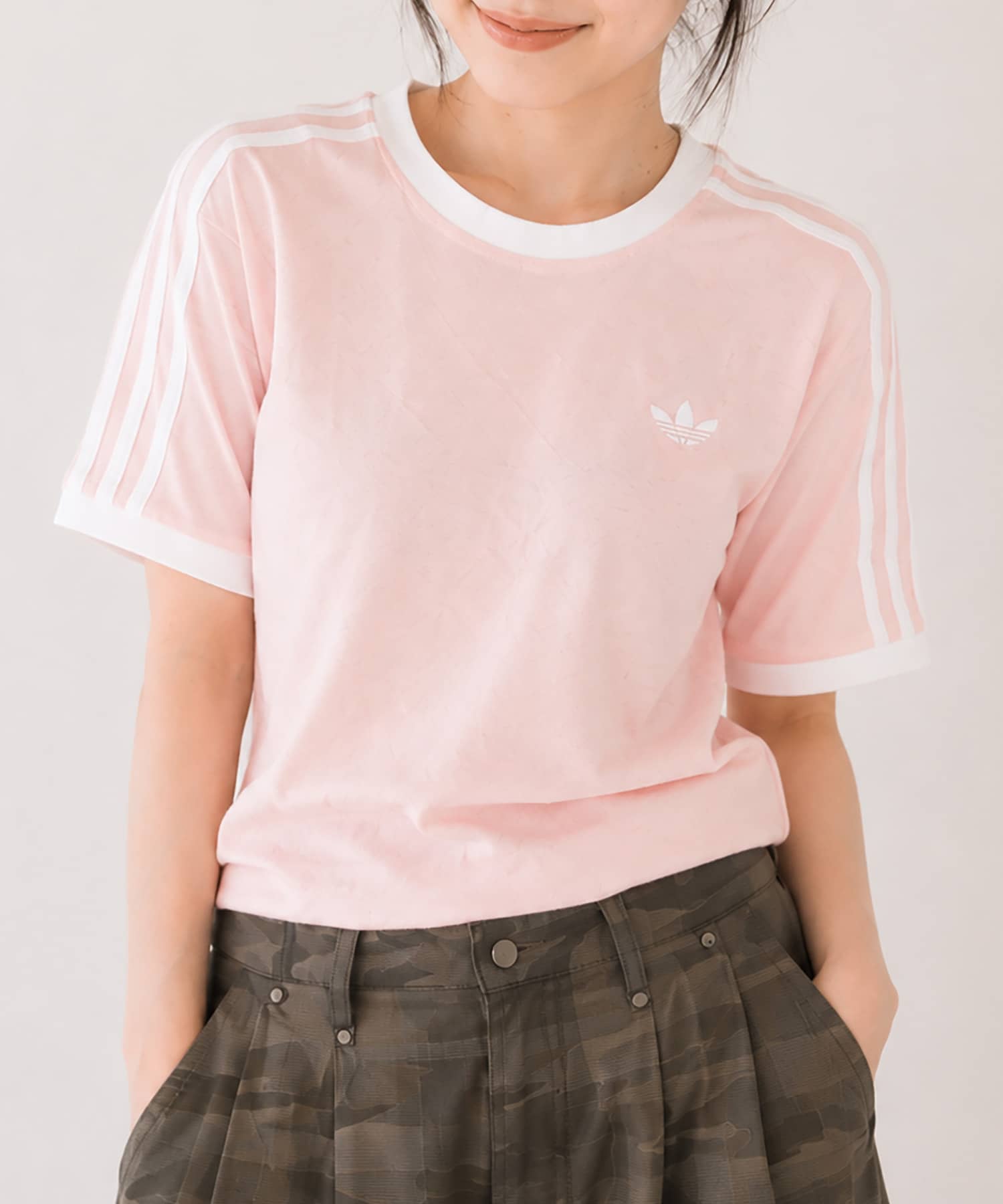 34%OFF】≪adidas/アディダス≫パイル地スリーストライプス半袖Tシャツ