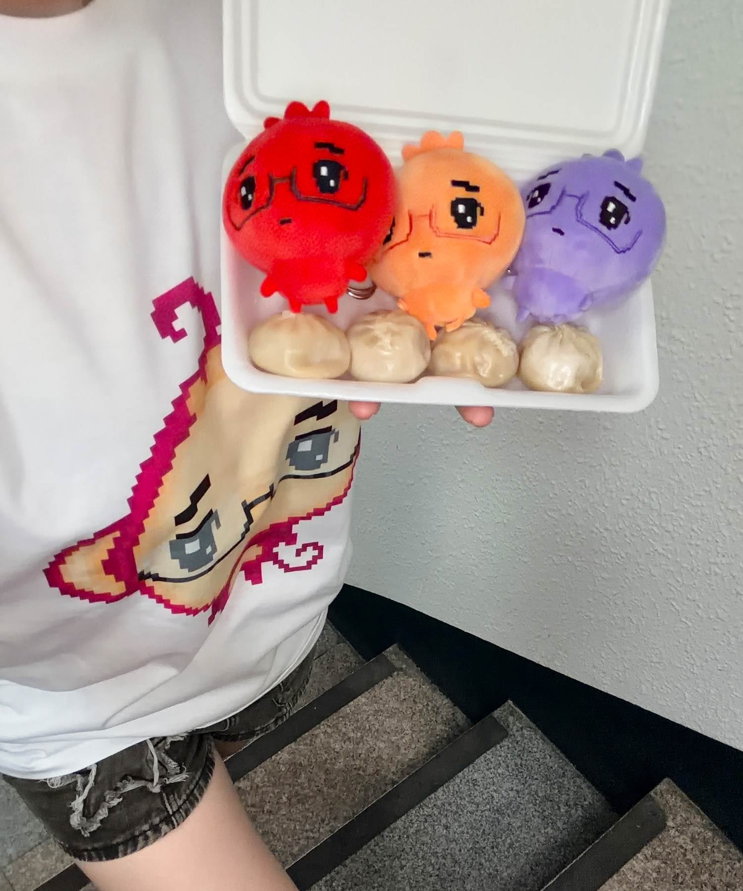 メガネ餃子』 ランダムレインボー餃子ぬいぐるみキーホルダー | SPINNS