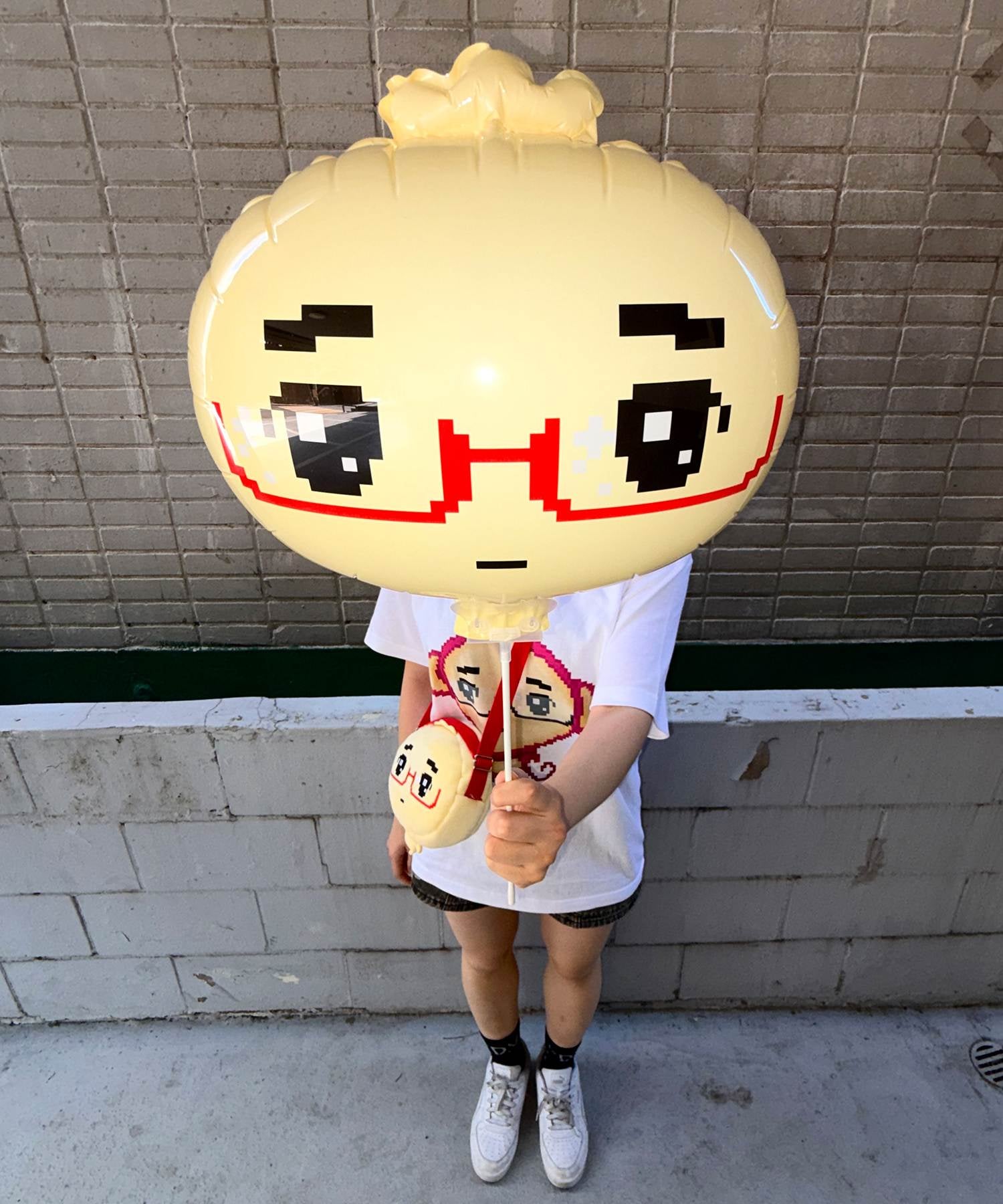 メガネ餃子』 ぬいぐるみショルダーバッグ | SPINNS WEB STORE